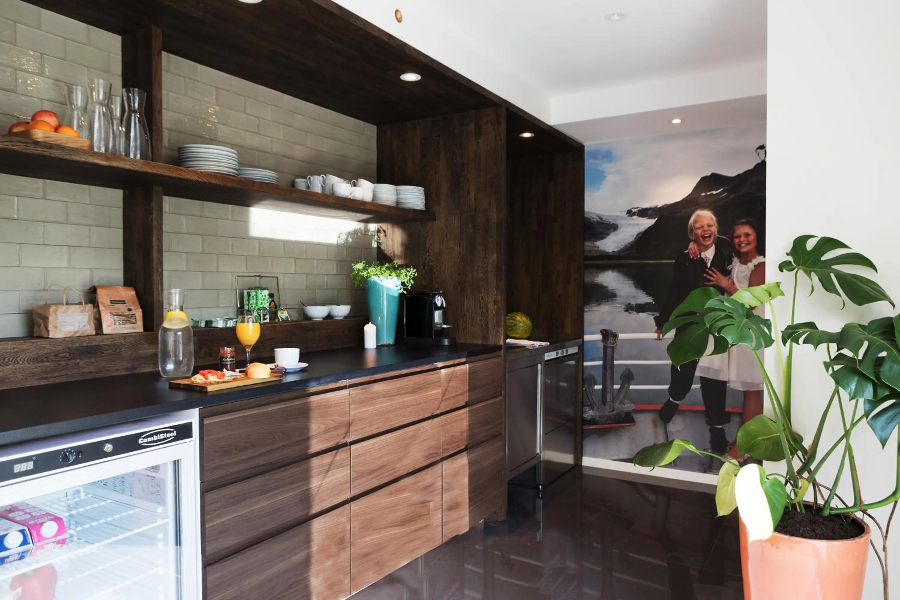 Kitchen or kitchenette in Svartisen Apartments