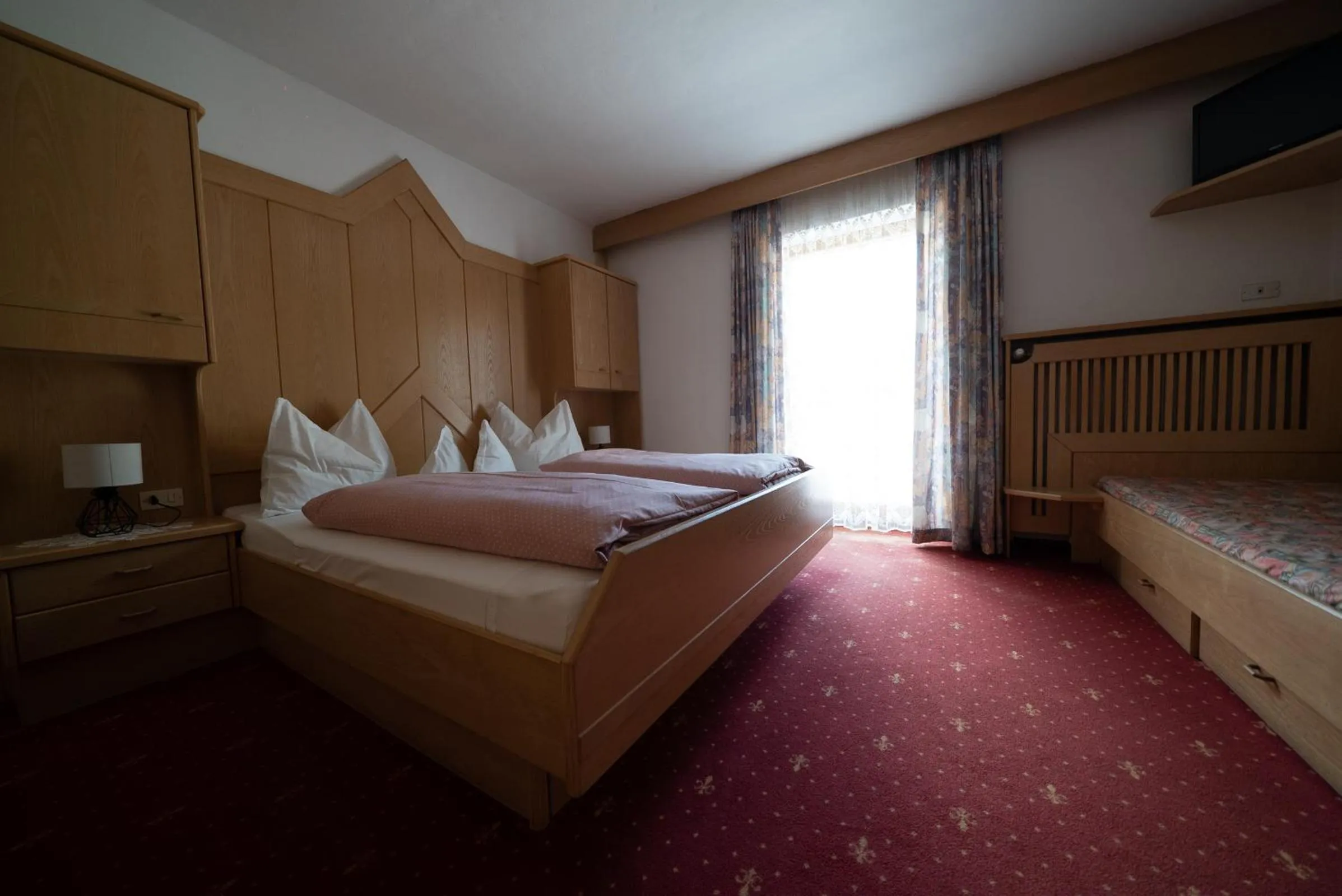 Bedroom, Bed in Pension Peintner