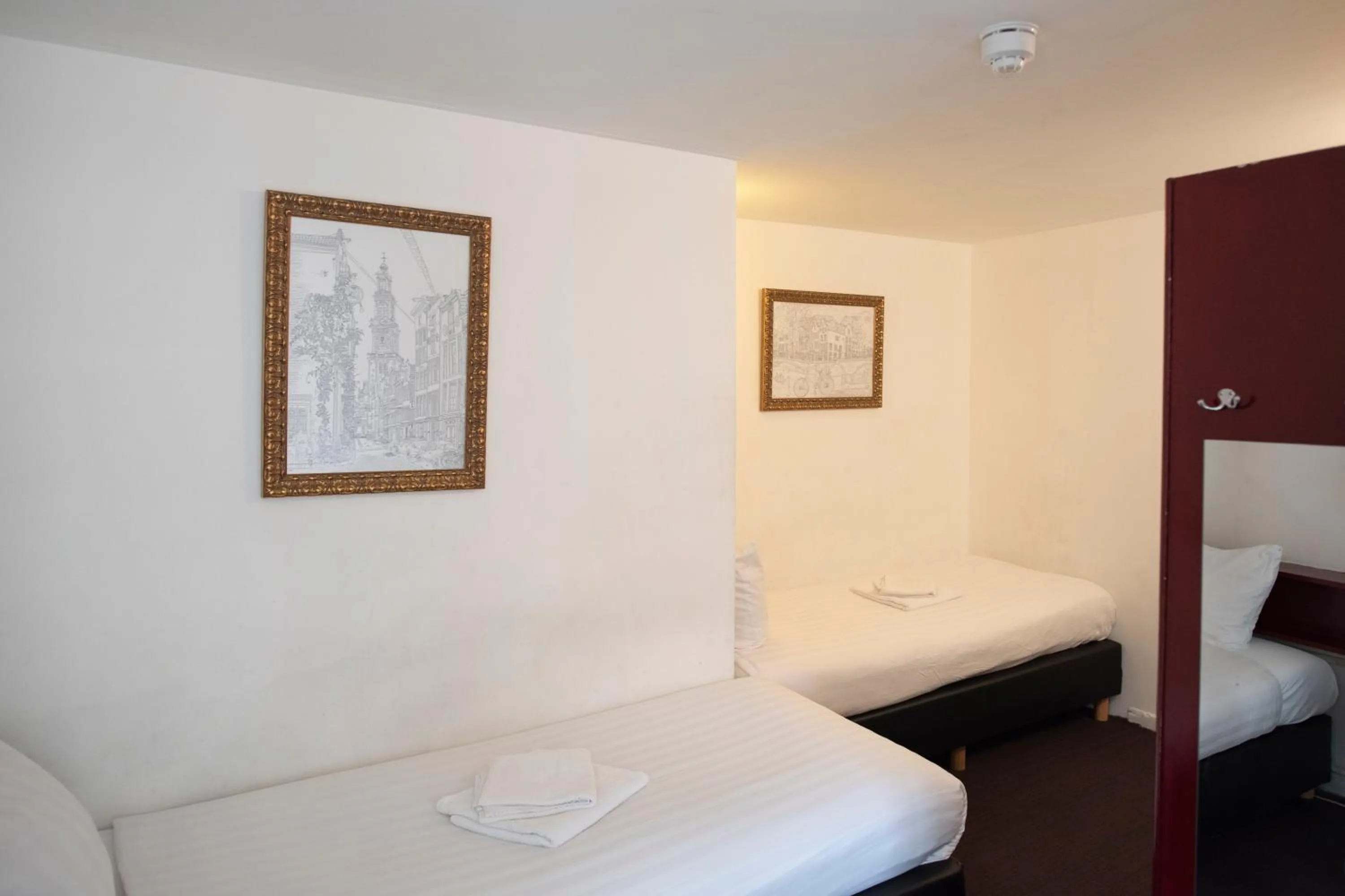 Bed in Hotel Internationaal