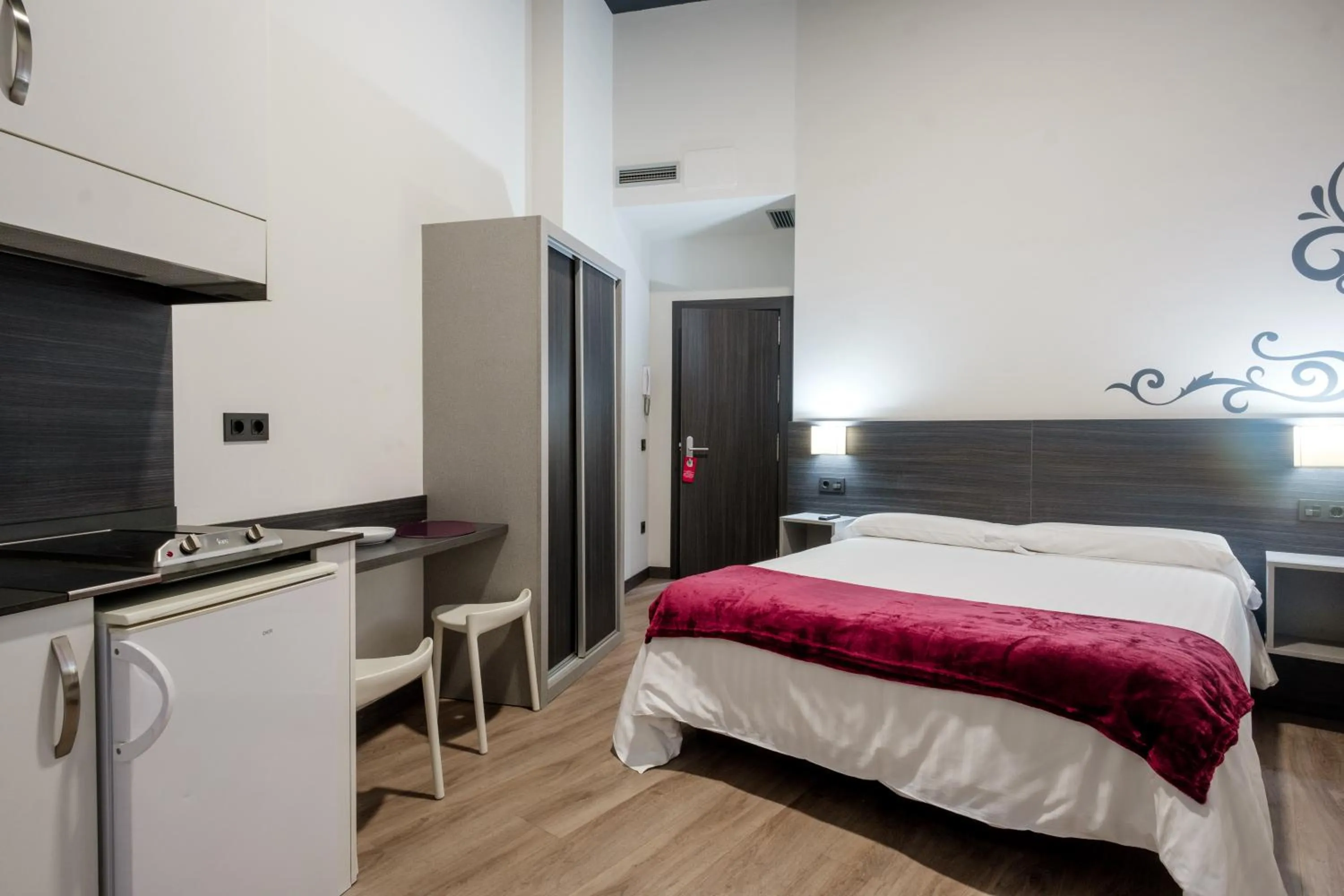 Photo of the whole room, Bed in Apartamentos Capua