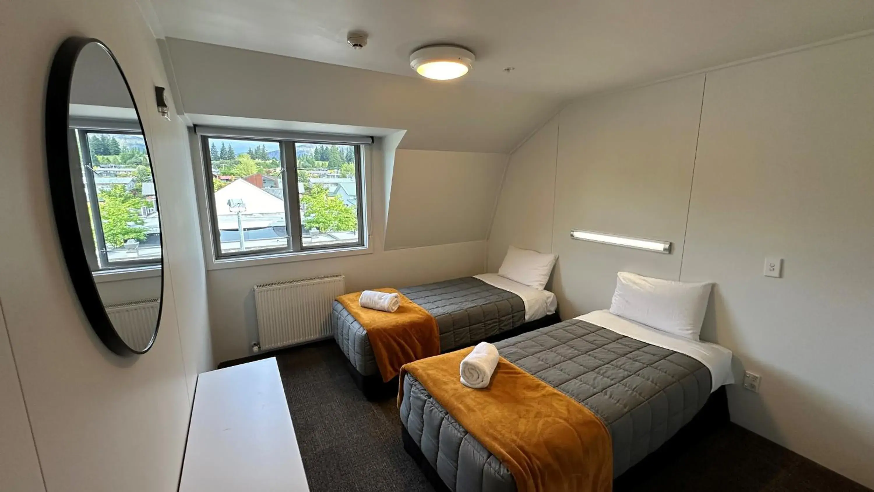 Twin Room with Bathroom in The Brownston Hostel Twin Room with Bathroom in The Brownston Hostel