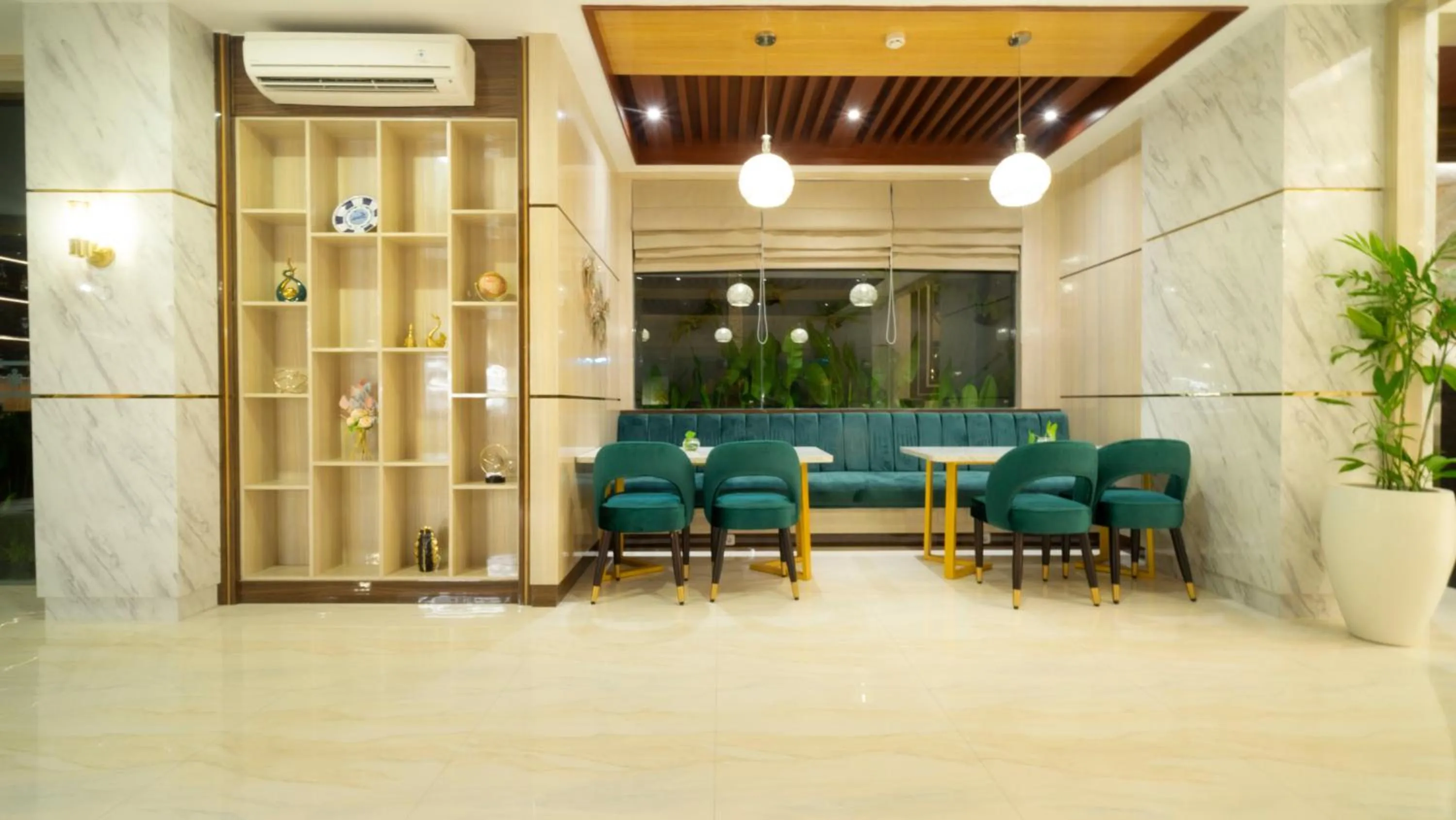 Lounge or bar in City of Aventus Hotel - Denpasar