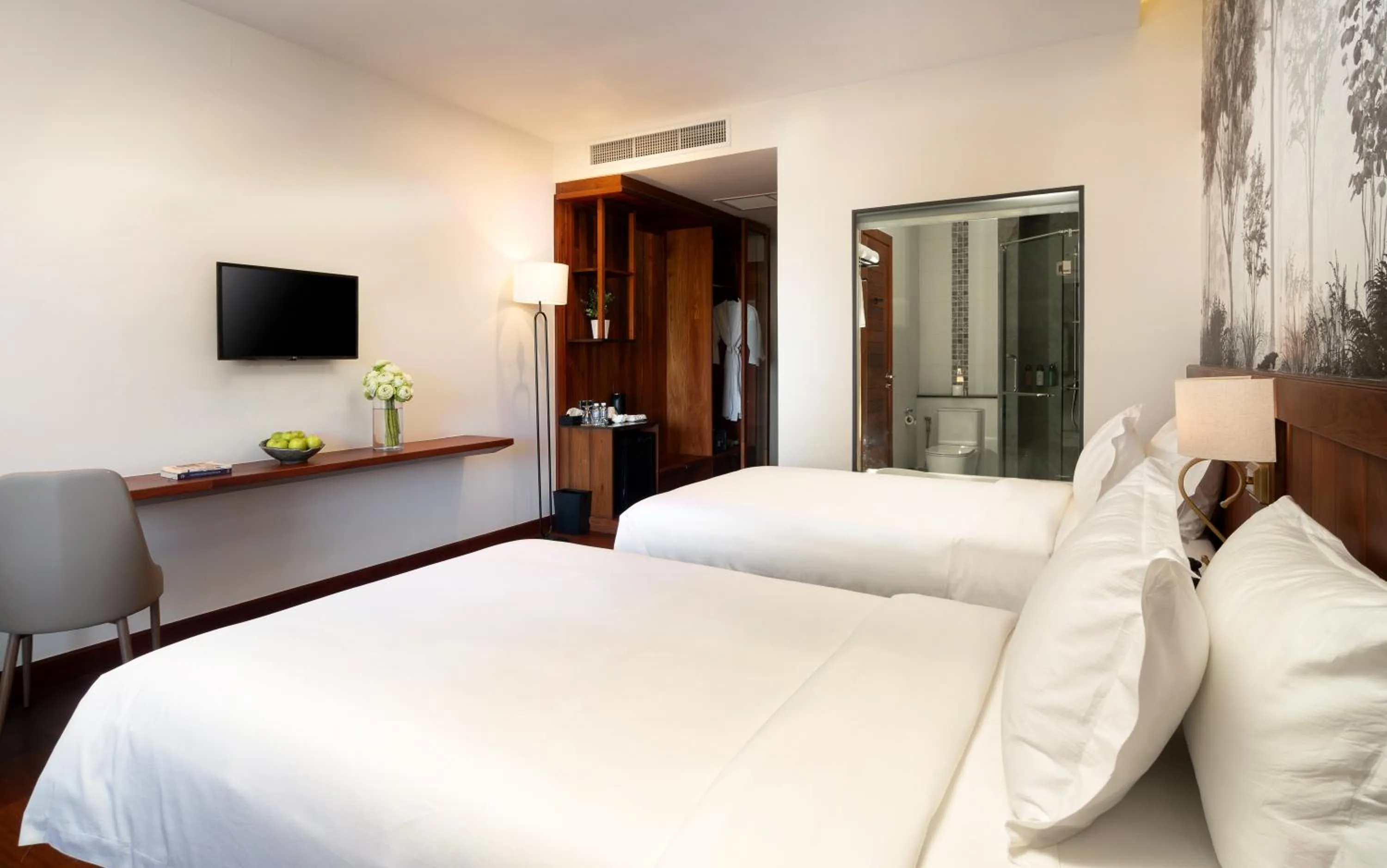 Bed in Koulen Central Hotel