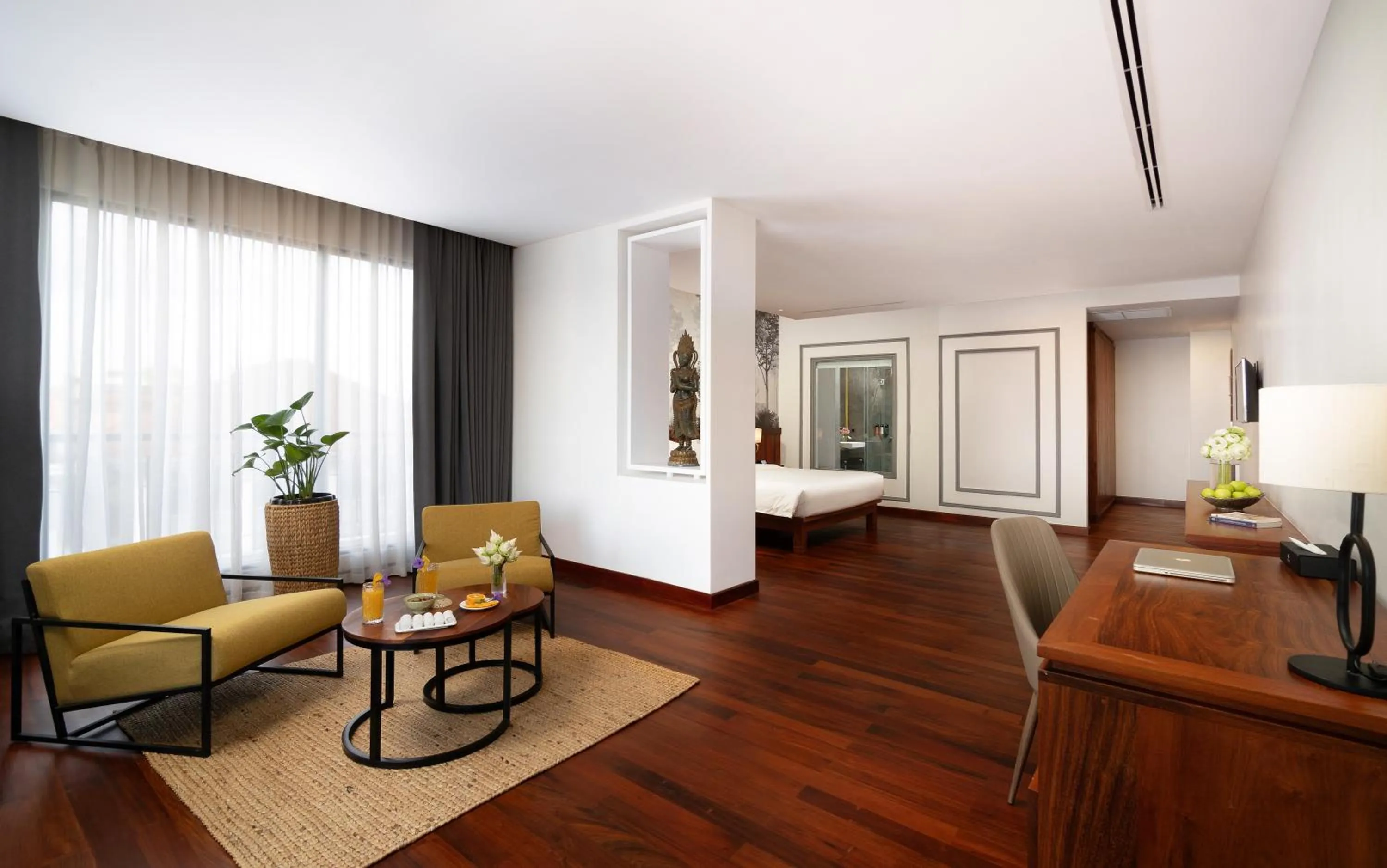 Bedroom in Koulen Central Hotel