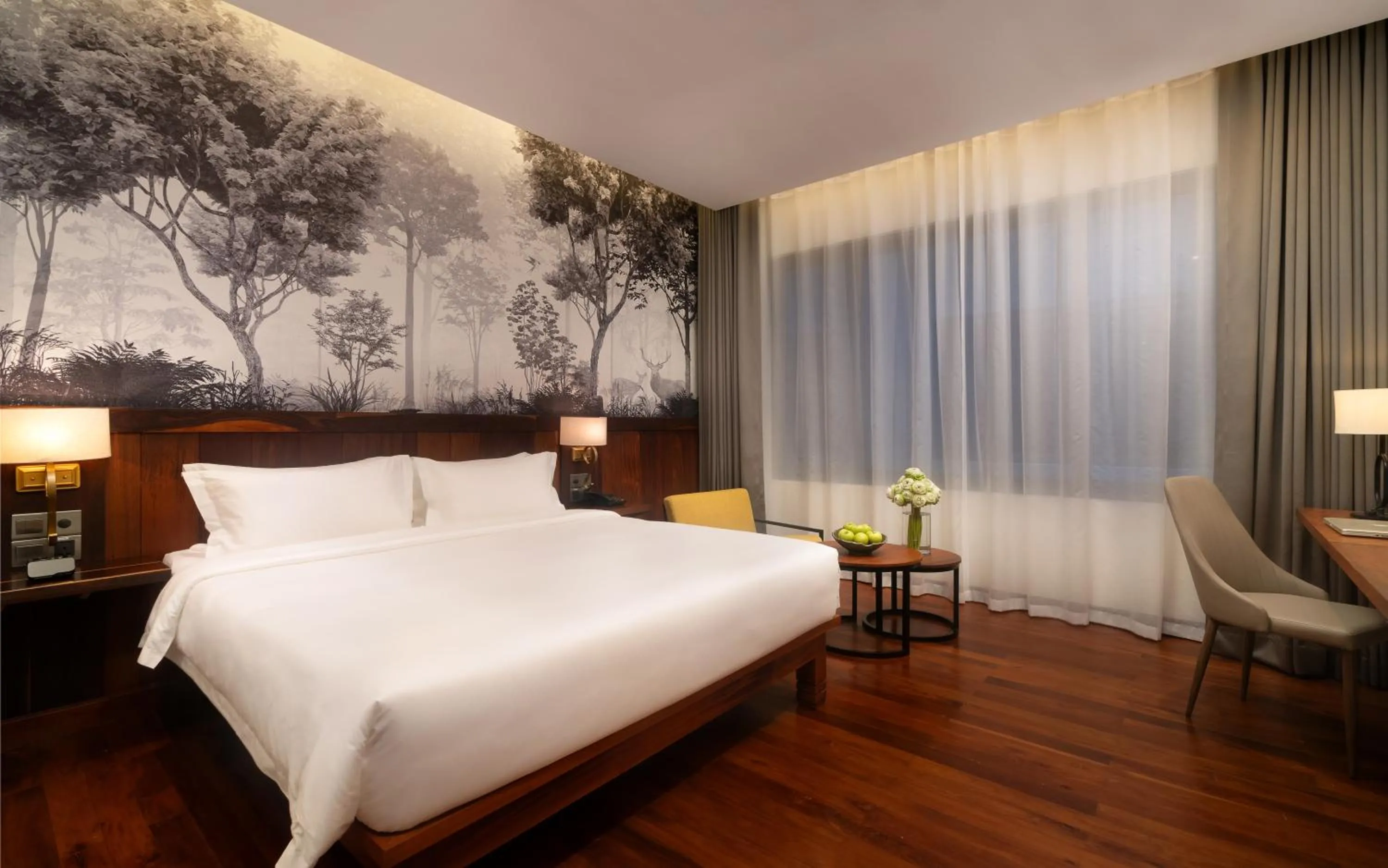 View (from property/room), Bed in Koulen Central Hotel