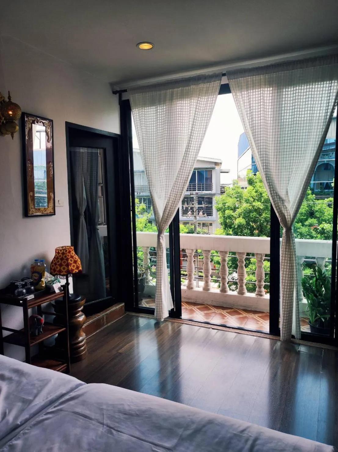 Bed in Around The World Bed and Breakfast