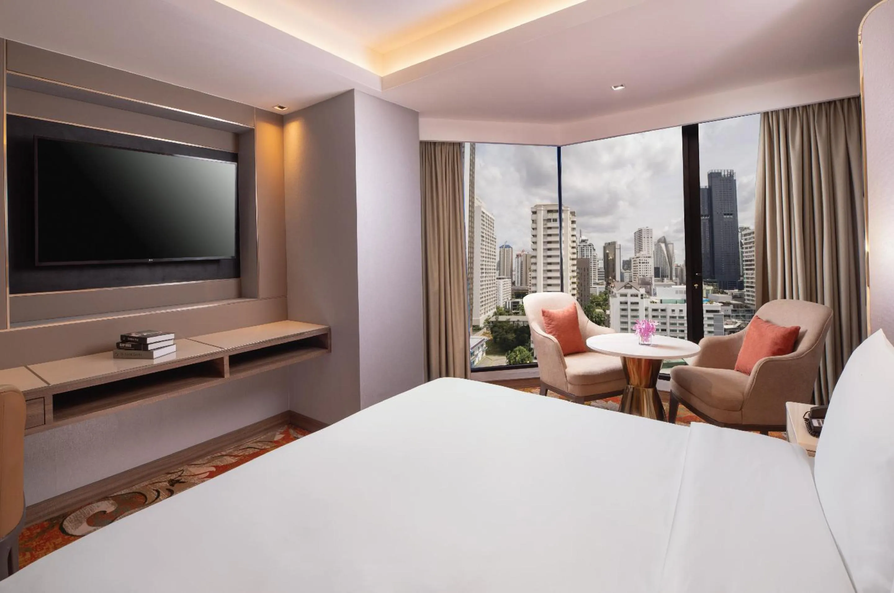 Bedroom, Bed in SAMALA Hotel Bangkok