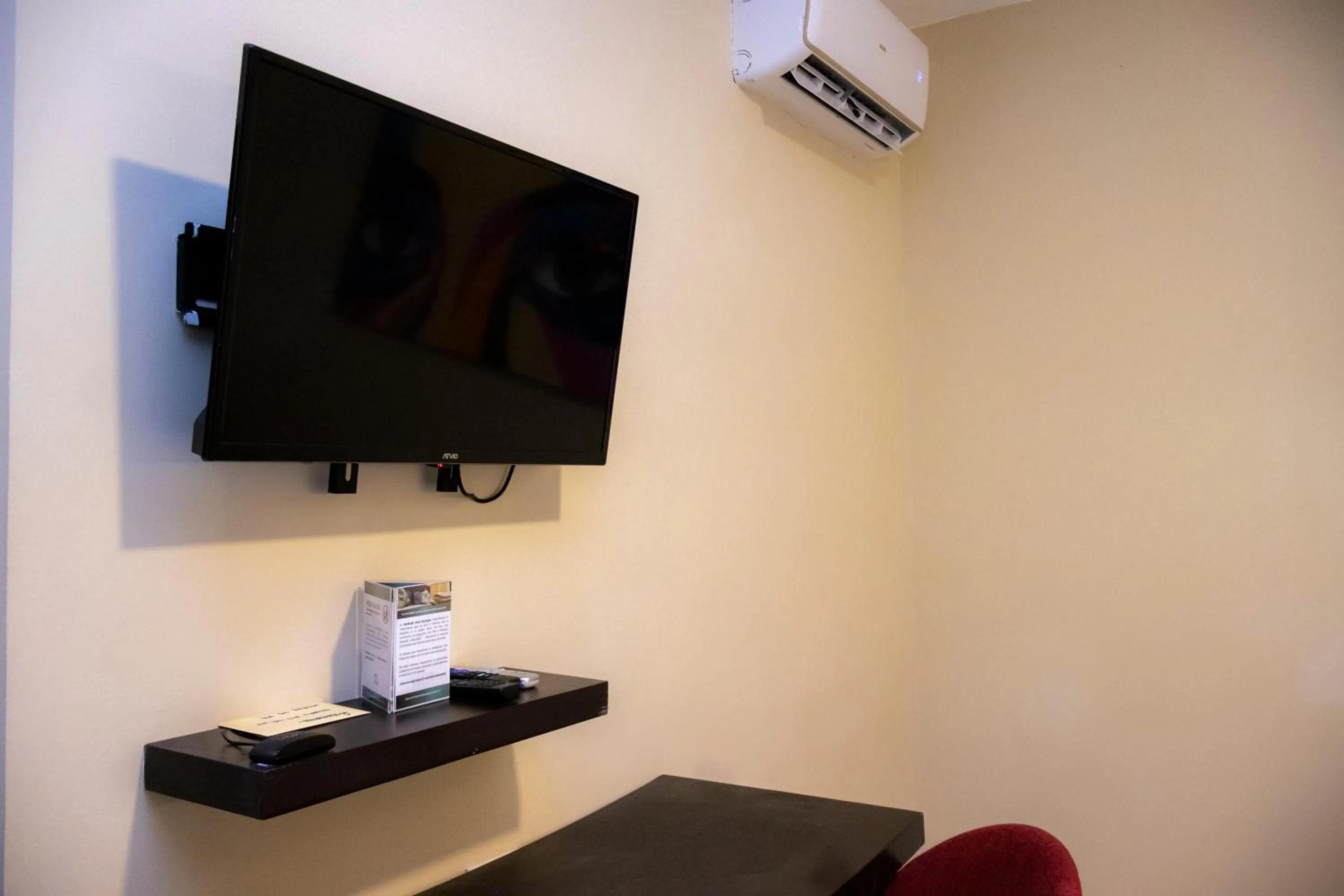 TV and multimedia in Ammare Hotel Boutique