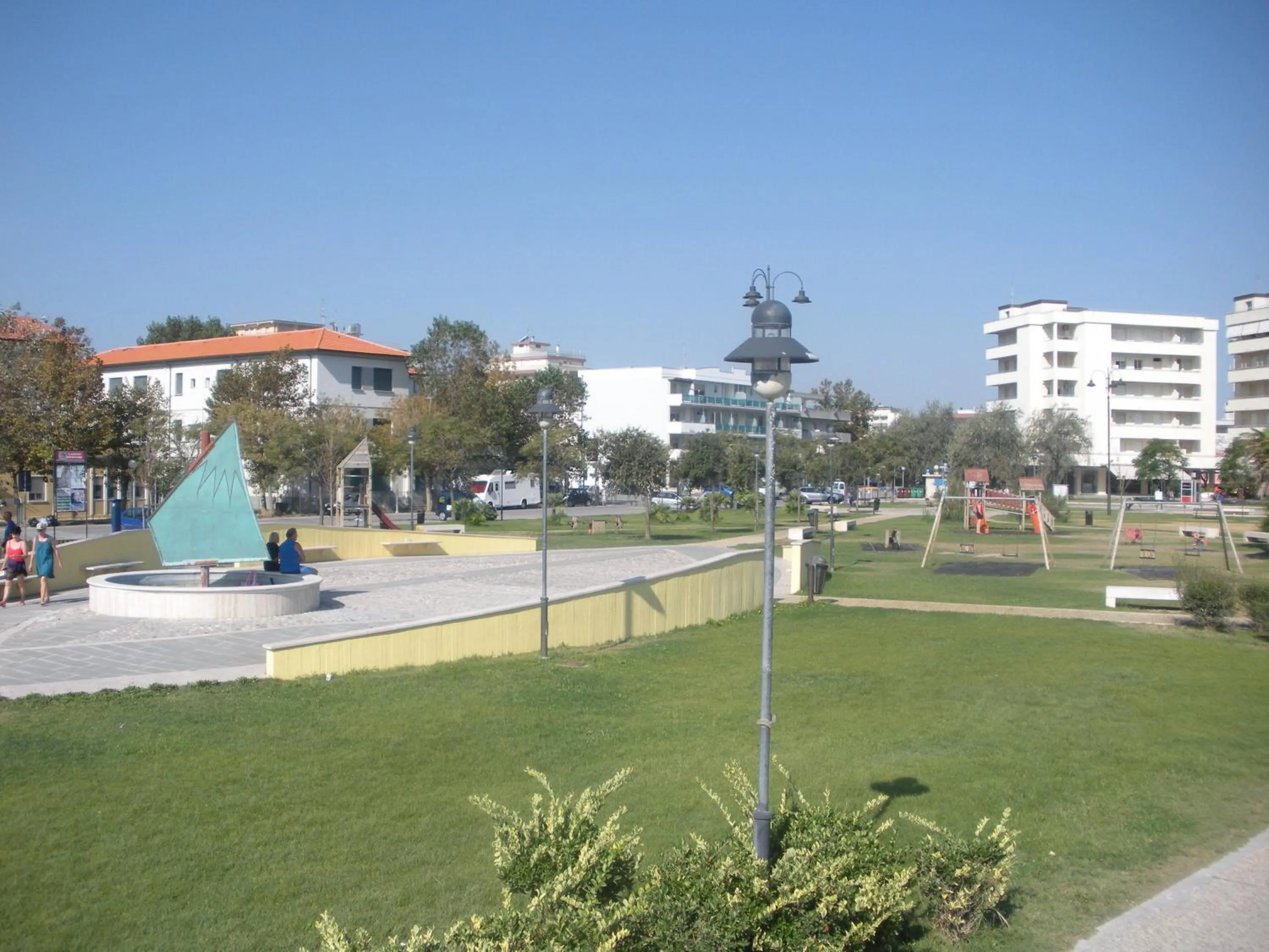 Cycling in Hotel Welt