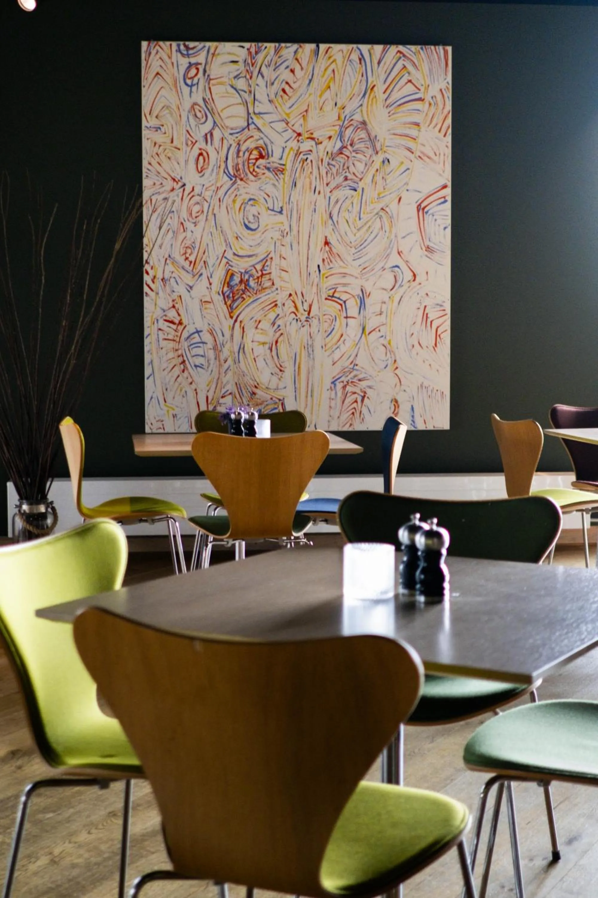 Restaurant/places to eat in Clarion Hotel Energy