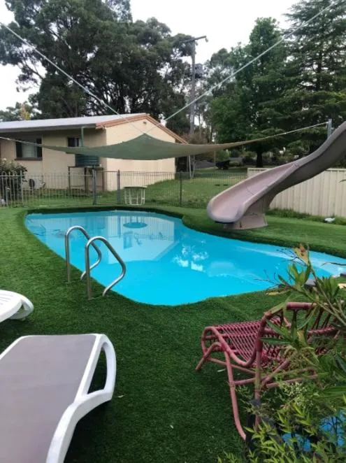 Swimming pool in Warrumbungles Mountain Motel