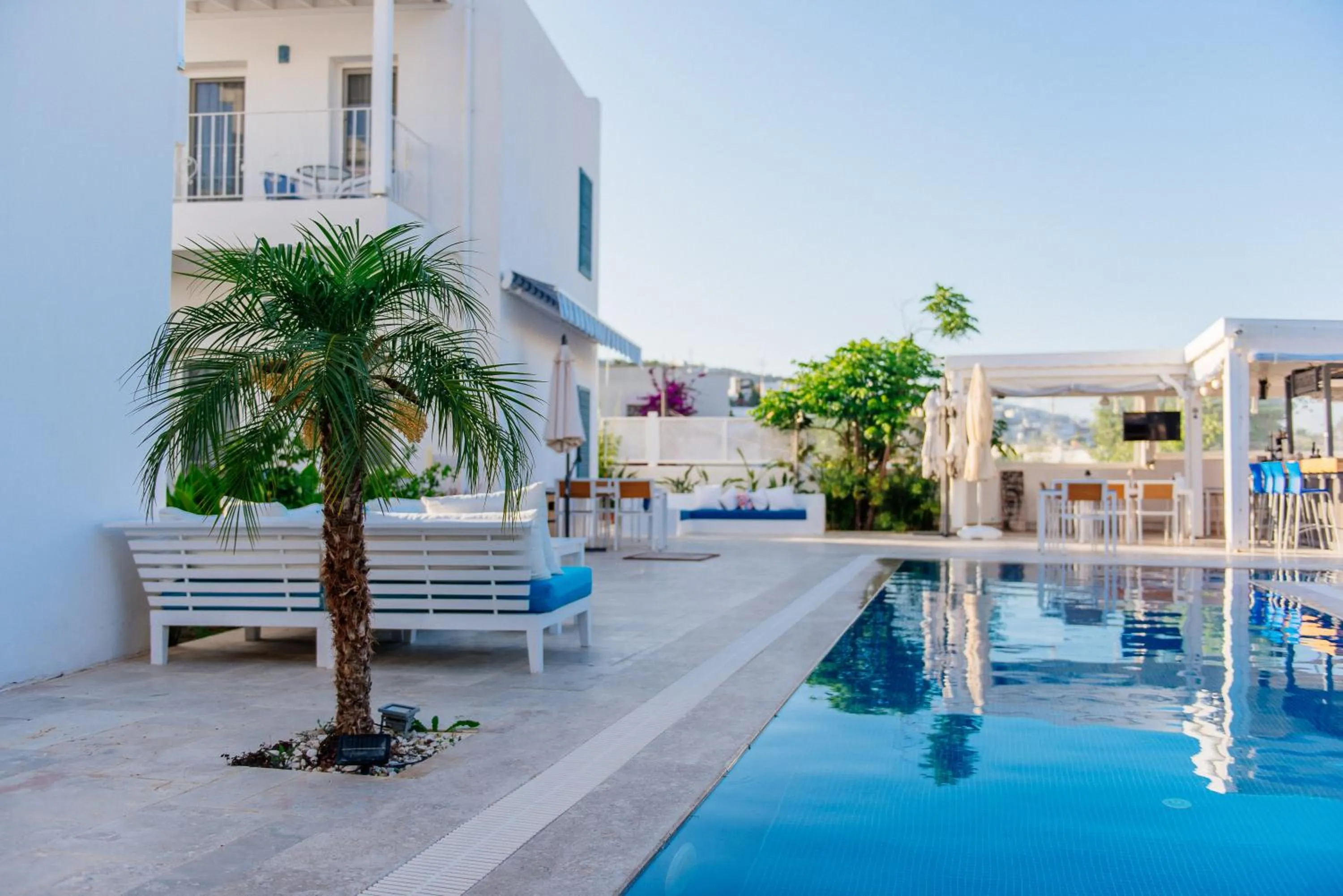 Pool view in Via Farilya Hotel