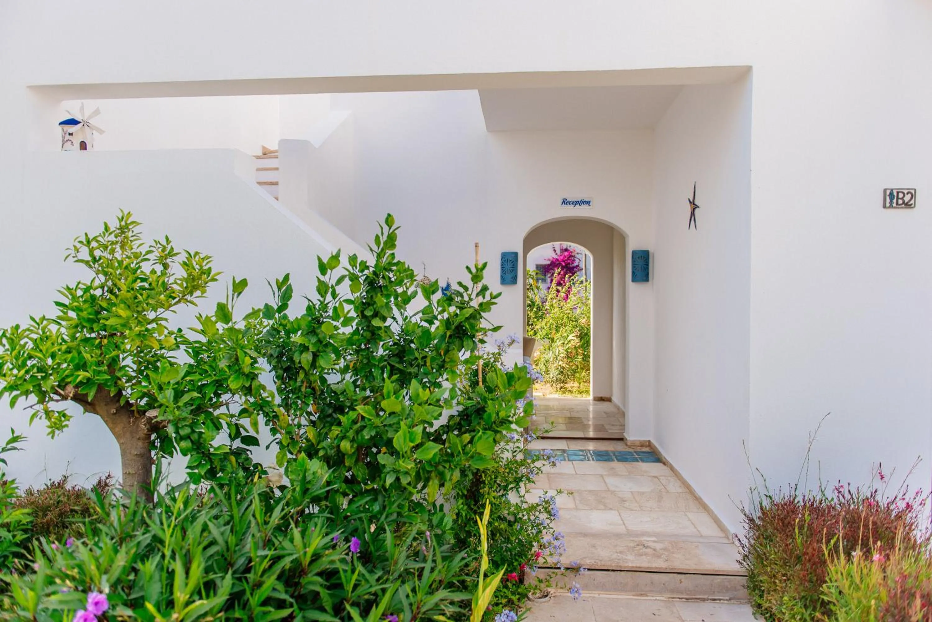 Patio in Via Farilya Hotel