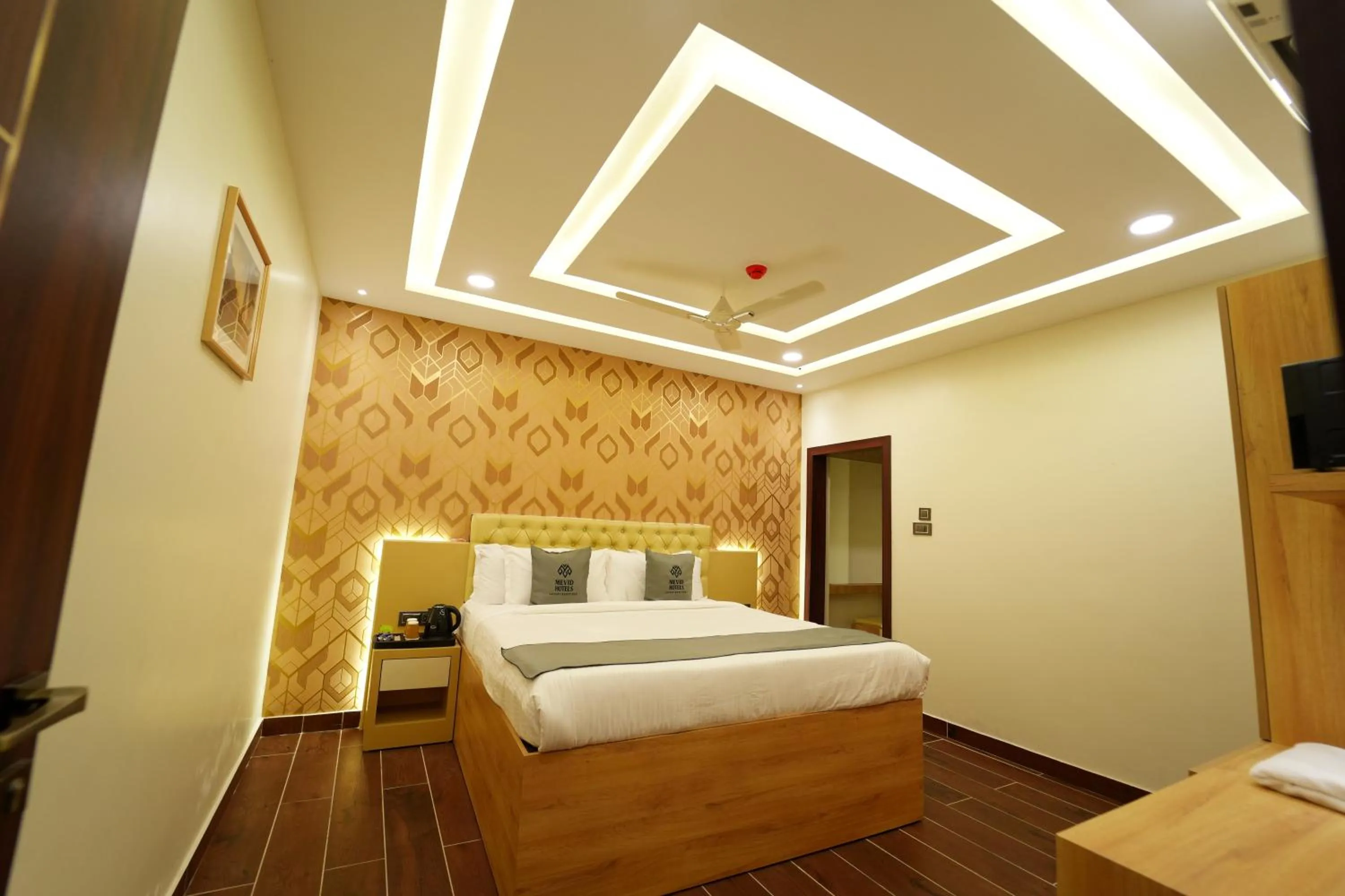 Bedroom, Bed in Mevid Hotels