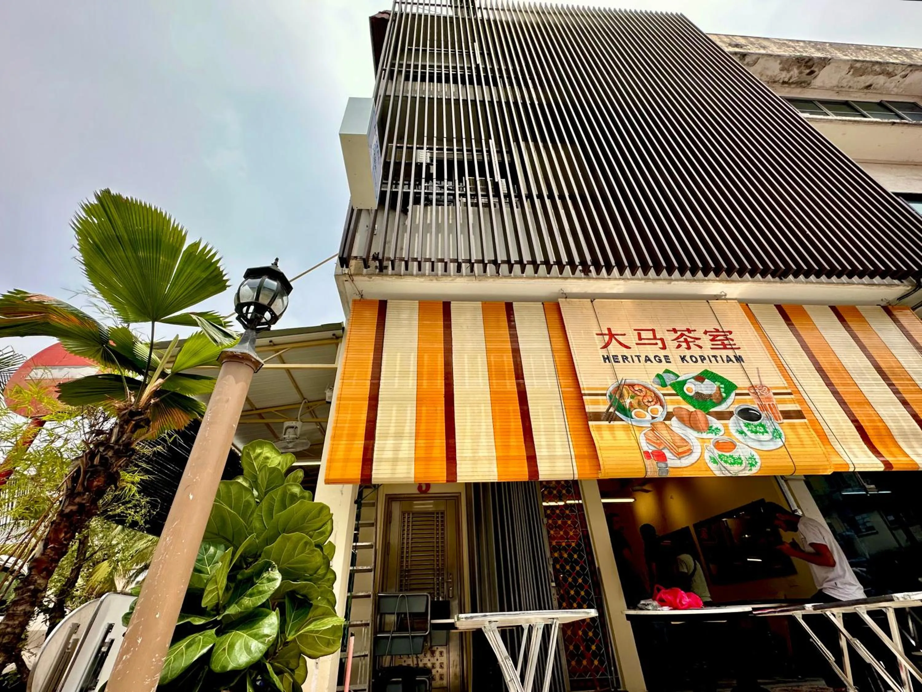 Property building in Dingdong Homes Hotel