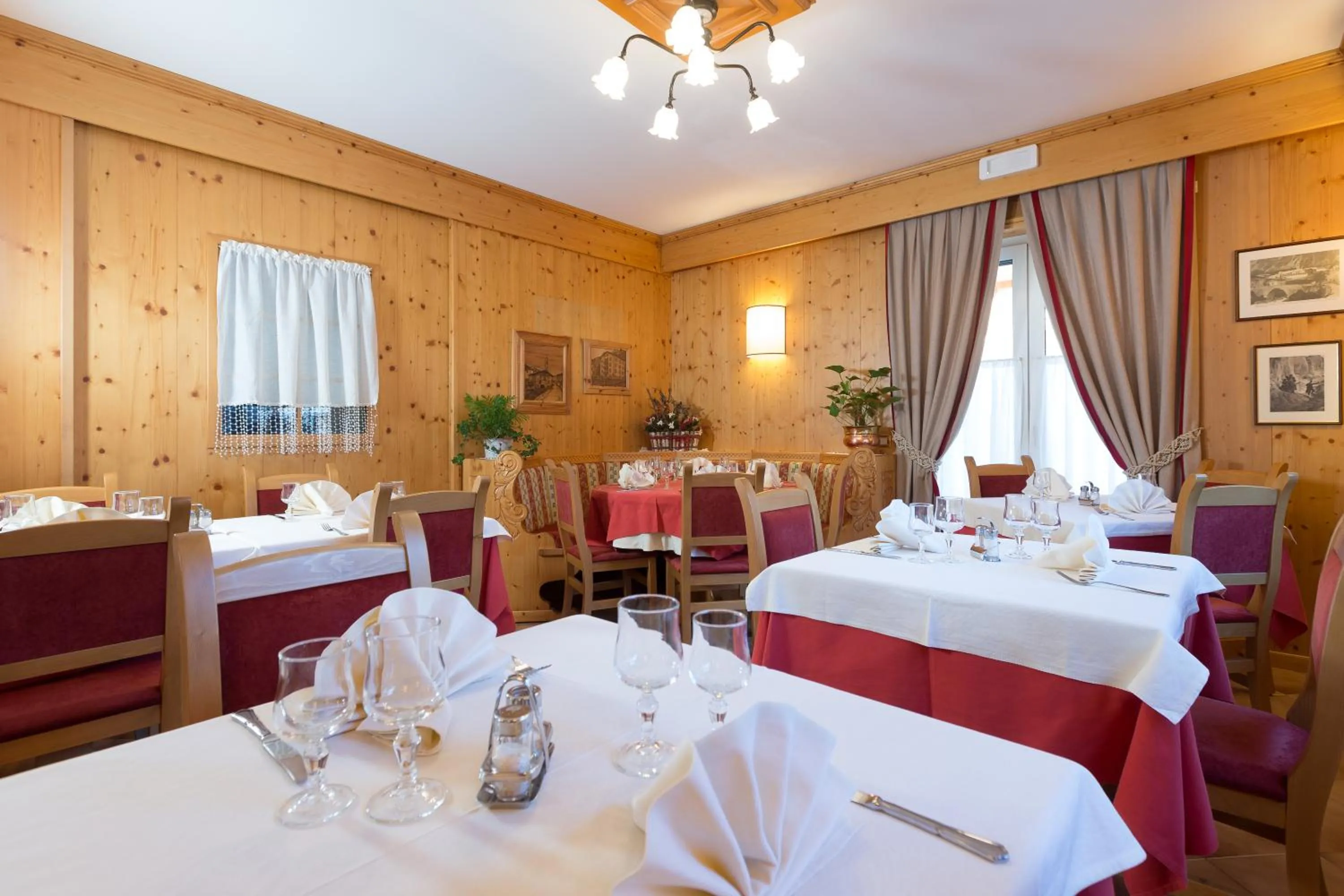 Hotel I Rododendri