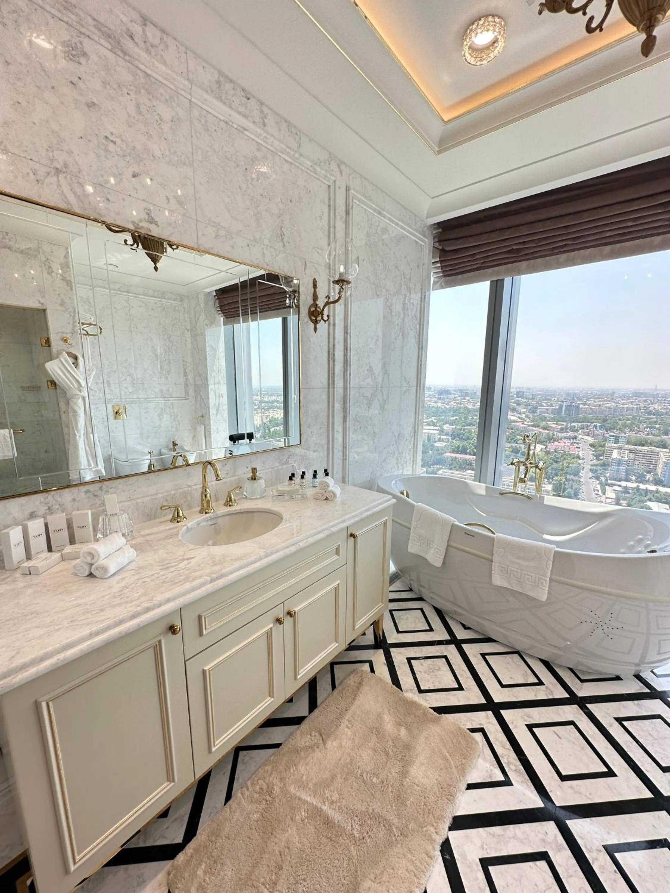 Bathroom in T-CITY PRESIDENTIAL HOTEL