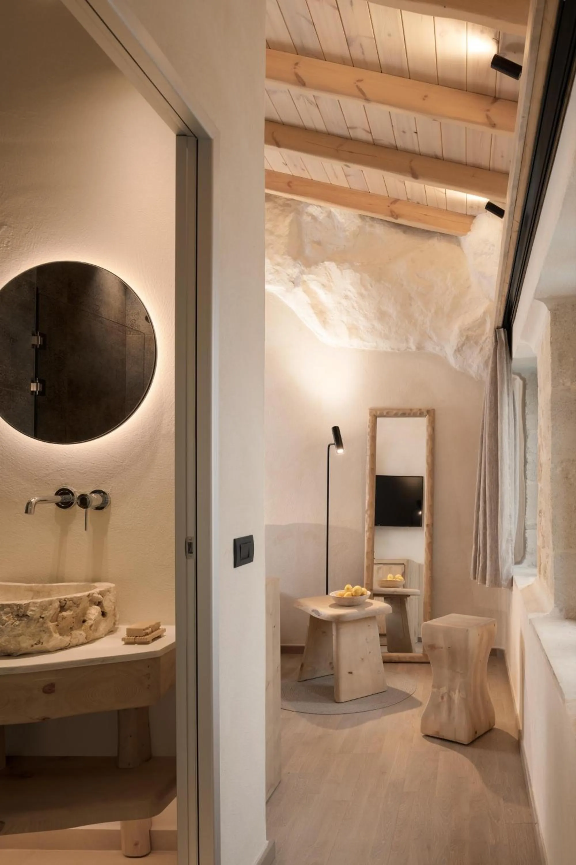 Bathroom in Manili Boutique Suites & Villas