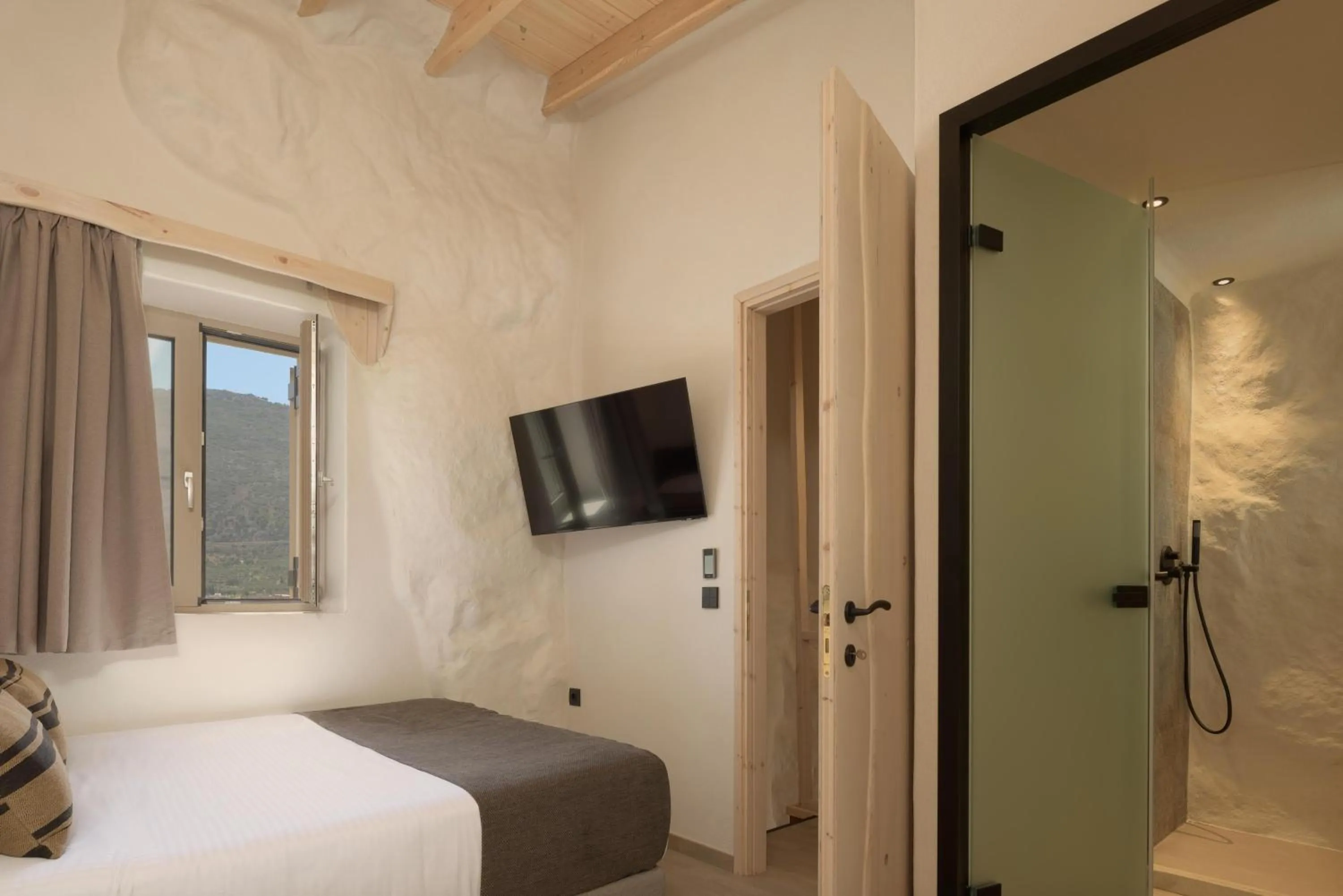 Photo of the whole room, Bed in Manili Boutique Suites & Villas