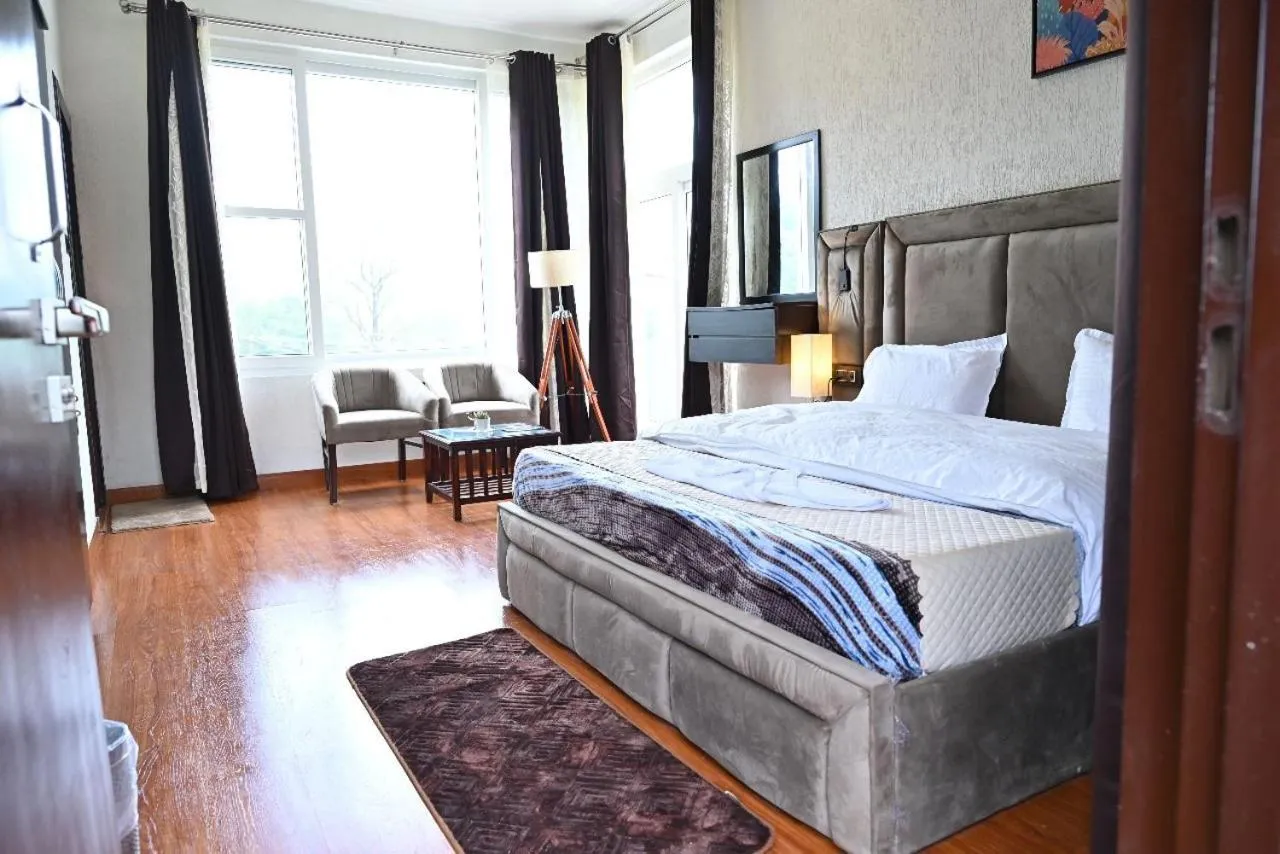 Bed in The Blossom Glee