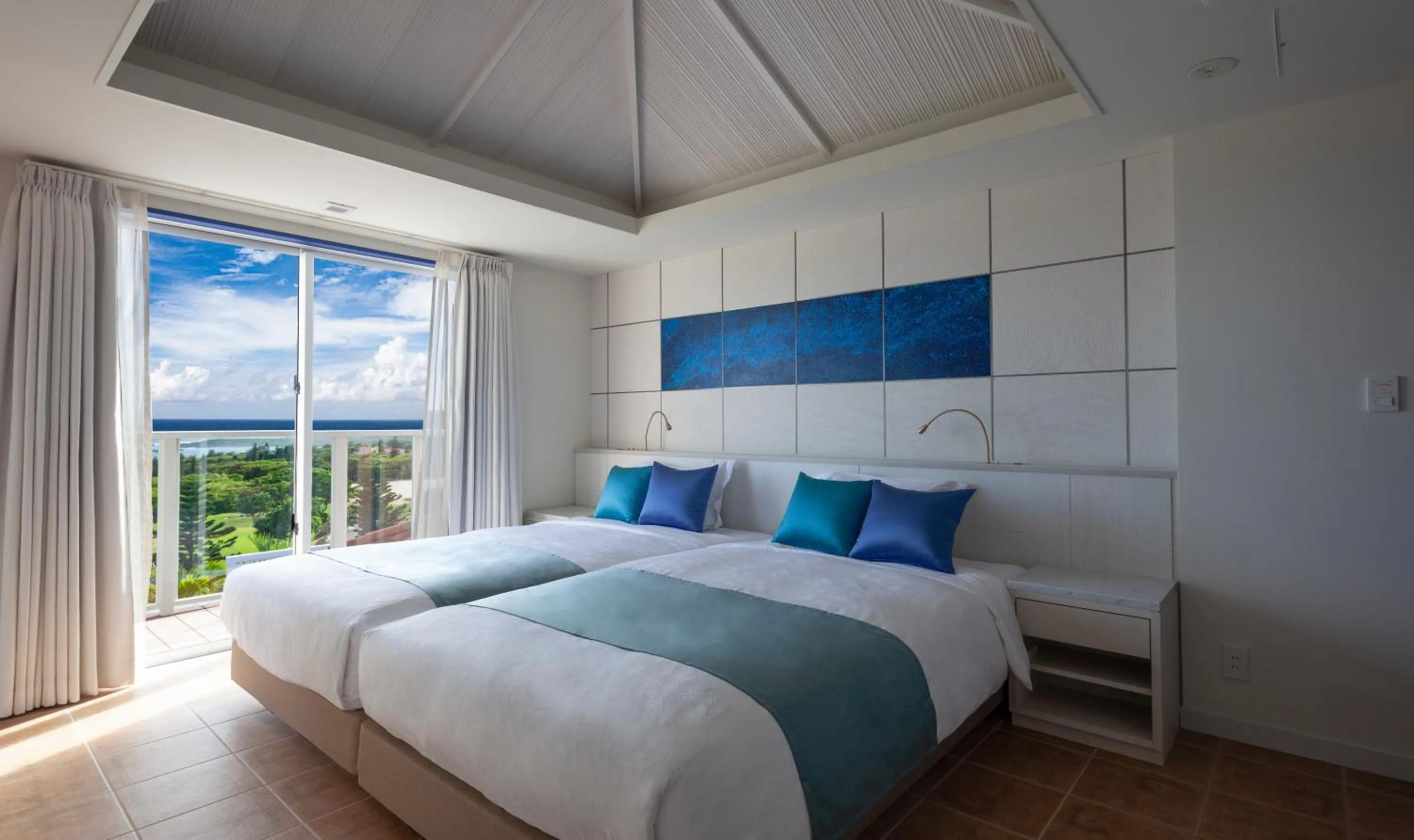 Bedroom, Bed in The Shigira