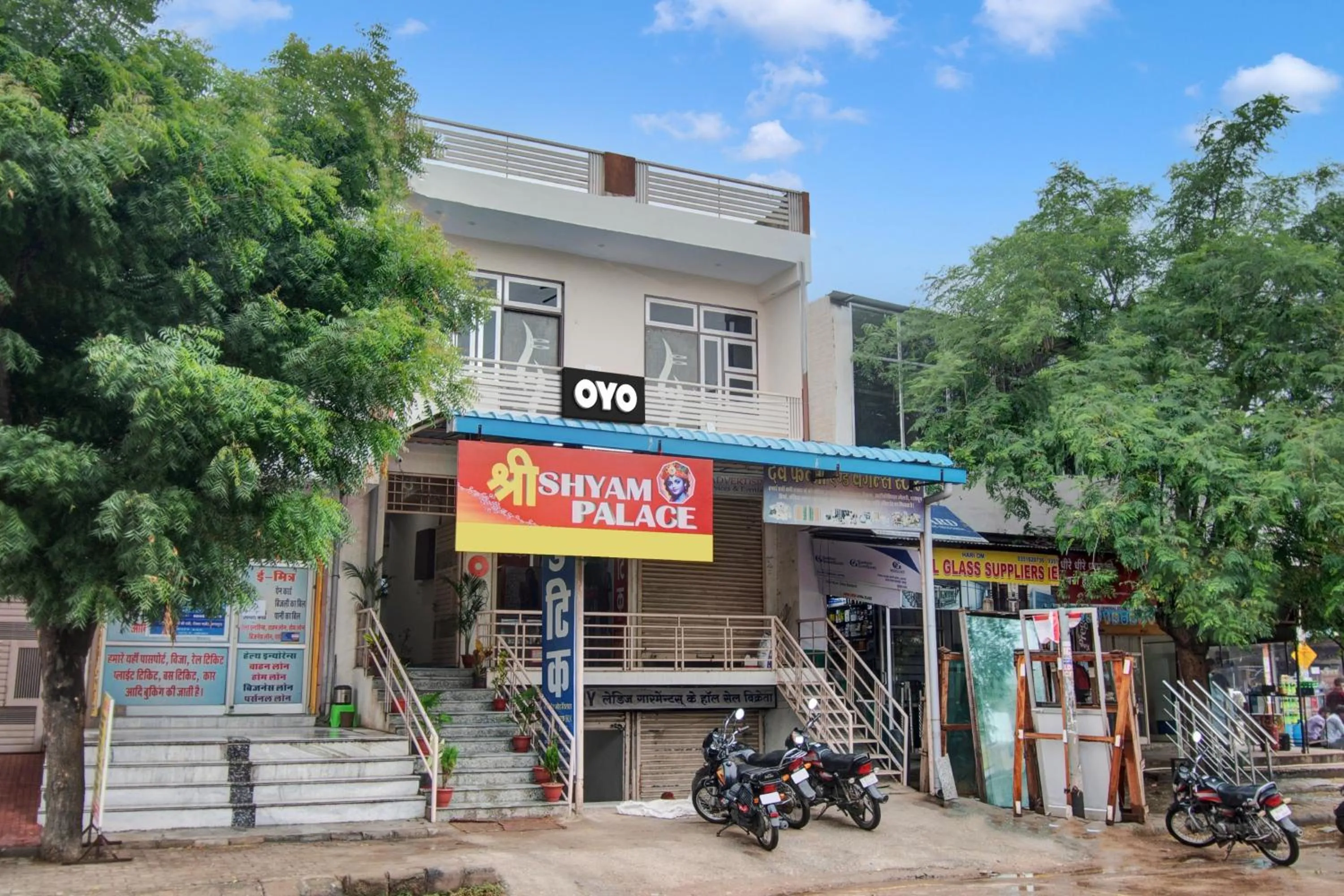 Facade/entrance in Hotel O Shree Shyam Palace