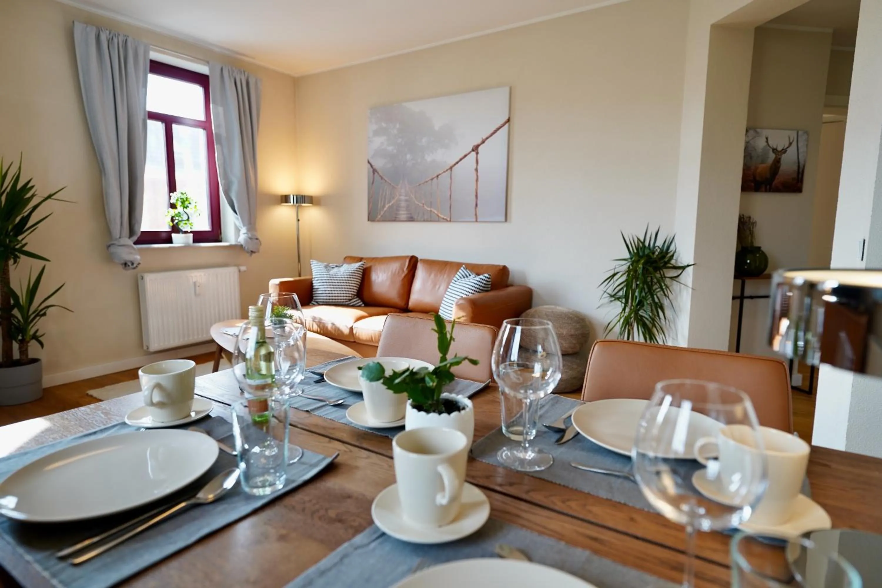 Living room in EDLER WOHNRAUM Noble Stadtoase mit Boxspringbett, Kaffeevollautomat & Parkplatz