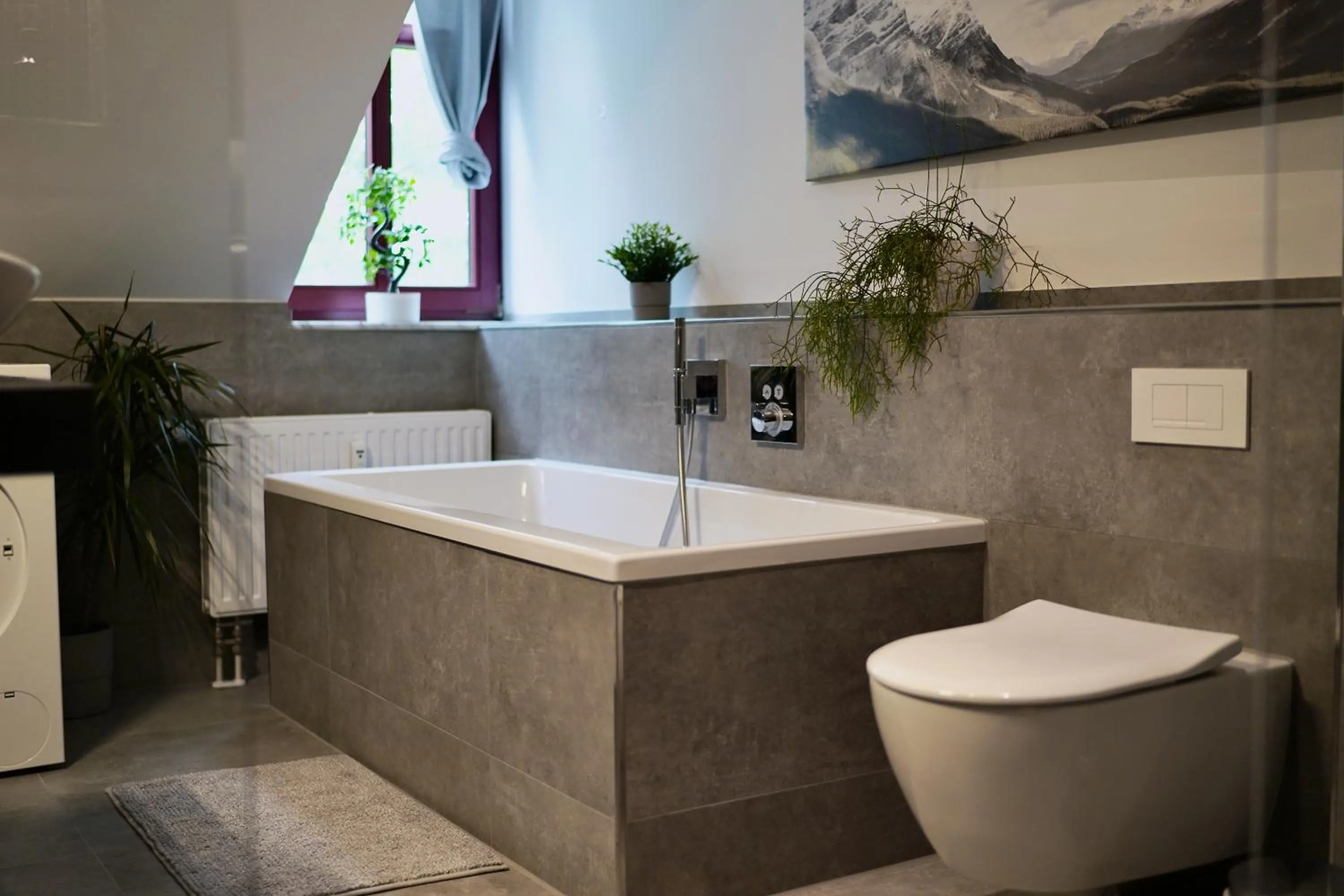 Toilet in EDLER WOHNRAUM Noble Stadtoase mit Boxspringbett, Kaffeevollautomat & Parkplatz