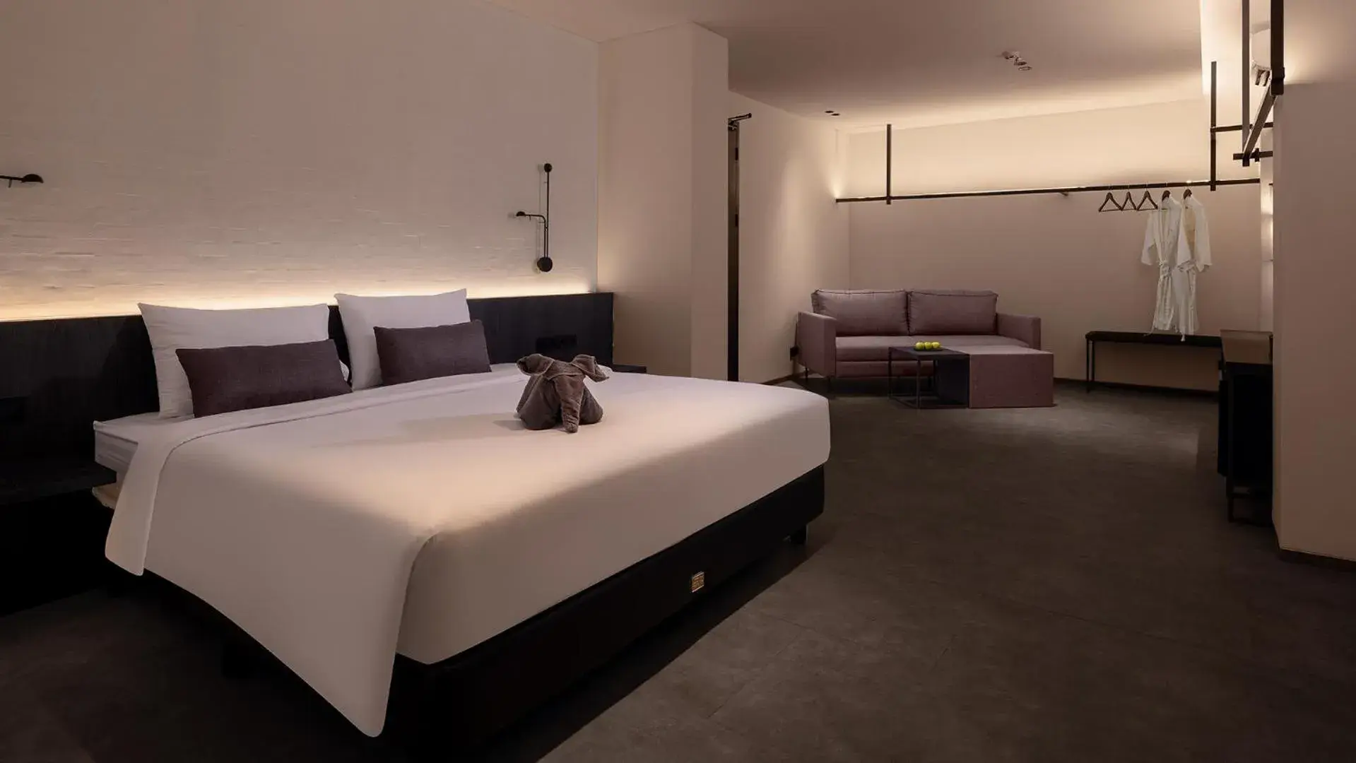 Suite with Balcony in REZ Hotel Semarang Suite with Balcony in REZ Hotel Semarang