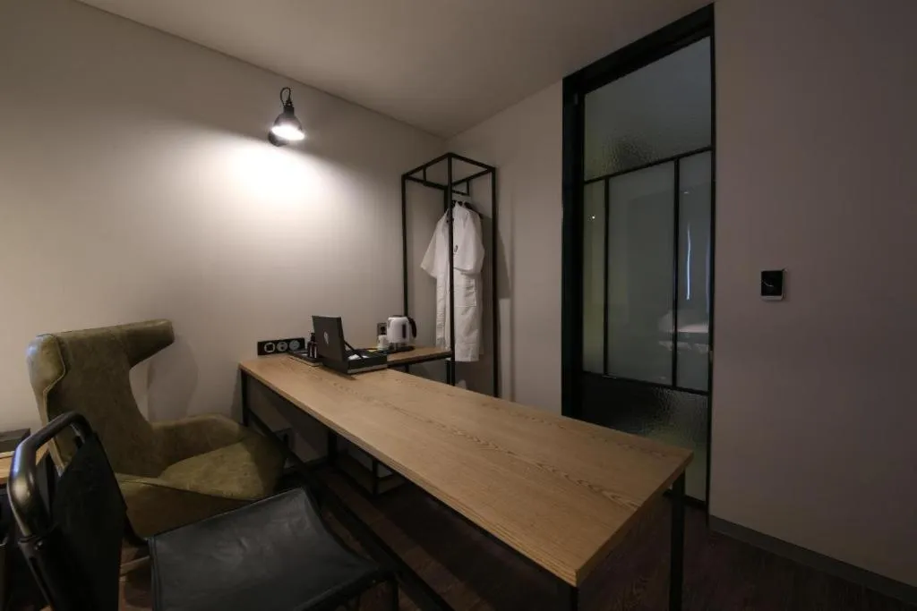 hair dresser in Hotel Yeoubi