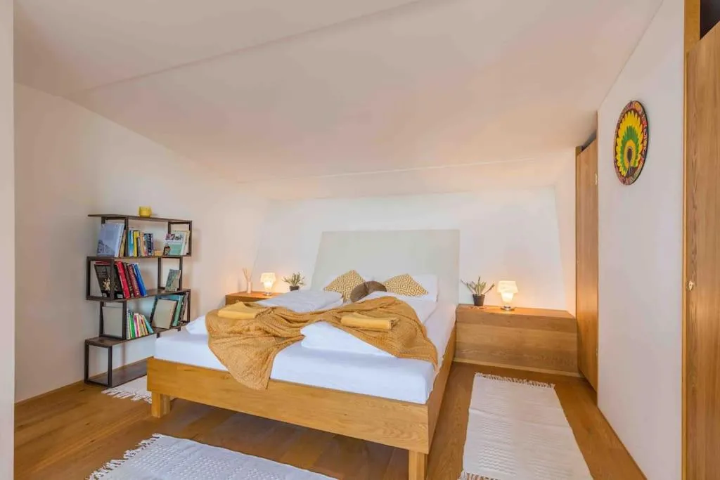 Whirlpool , Dachterrasse , Wienblick , zwei Etagen