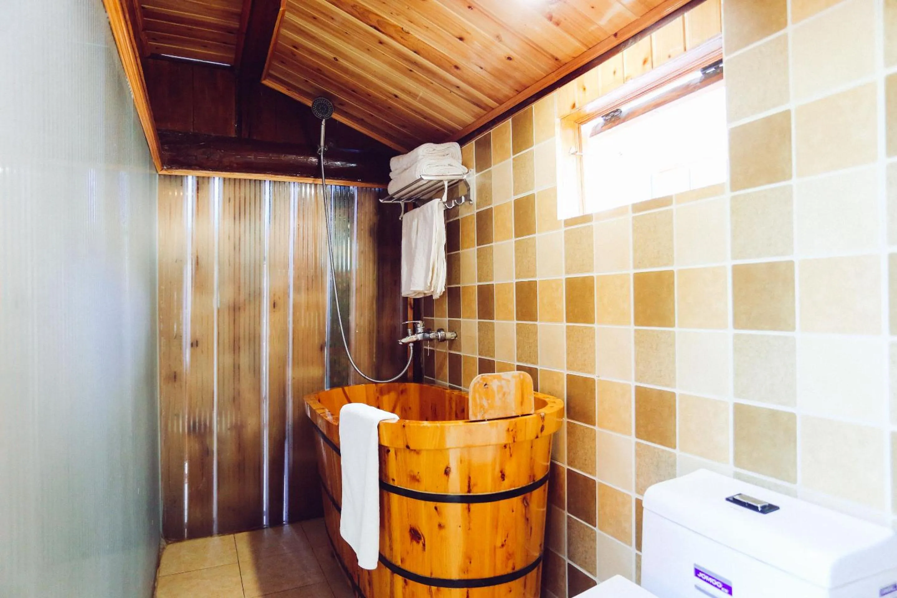 Bathroom in Cabin 7 Inn