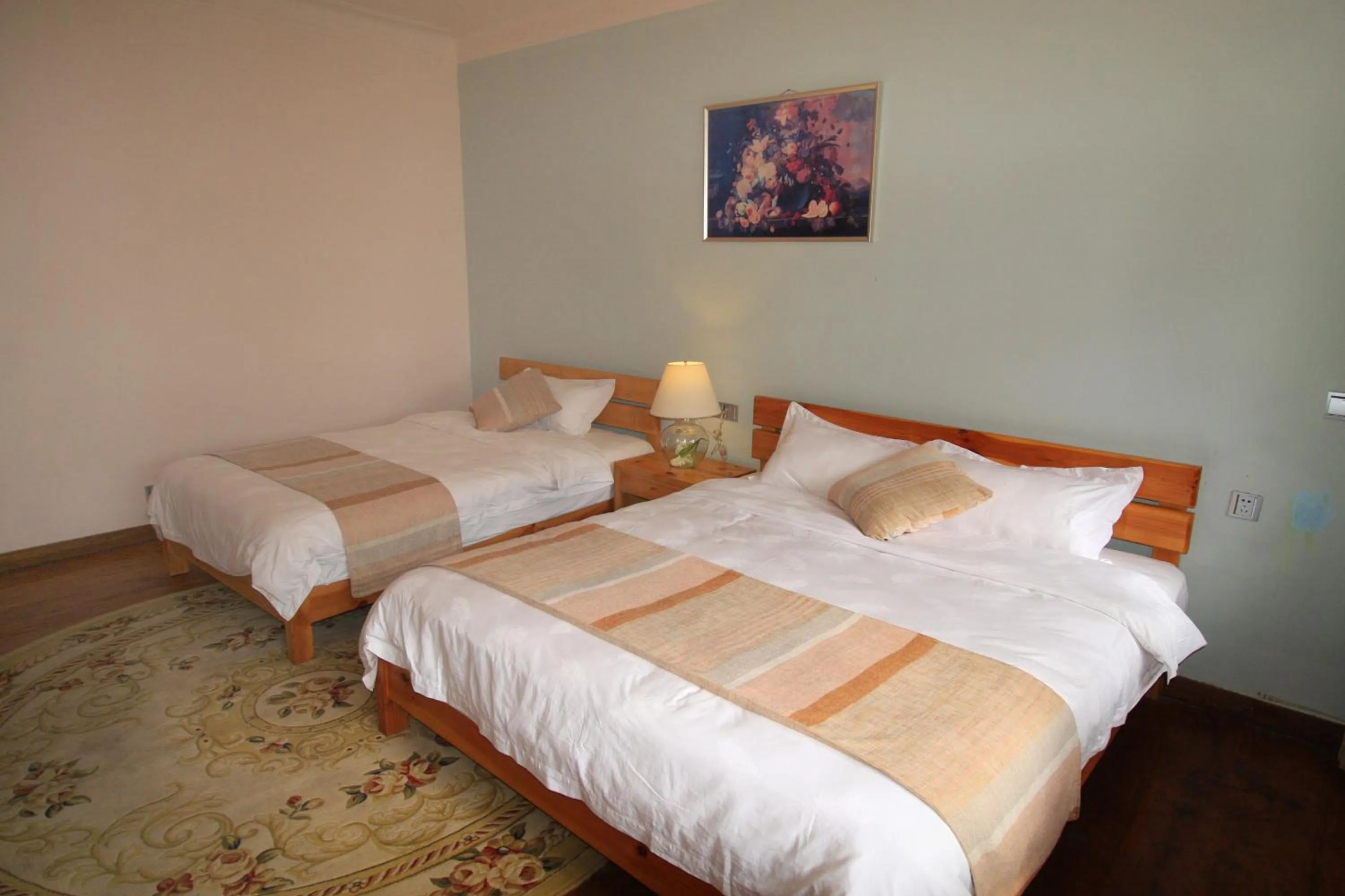 Bedroom, Bed in Cabin 7 Inn