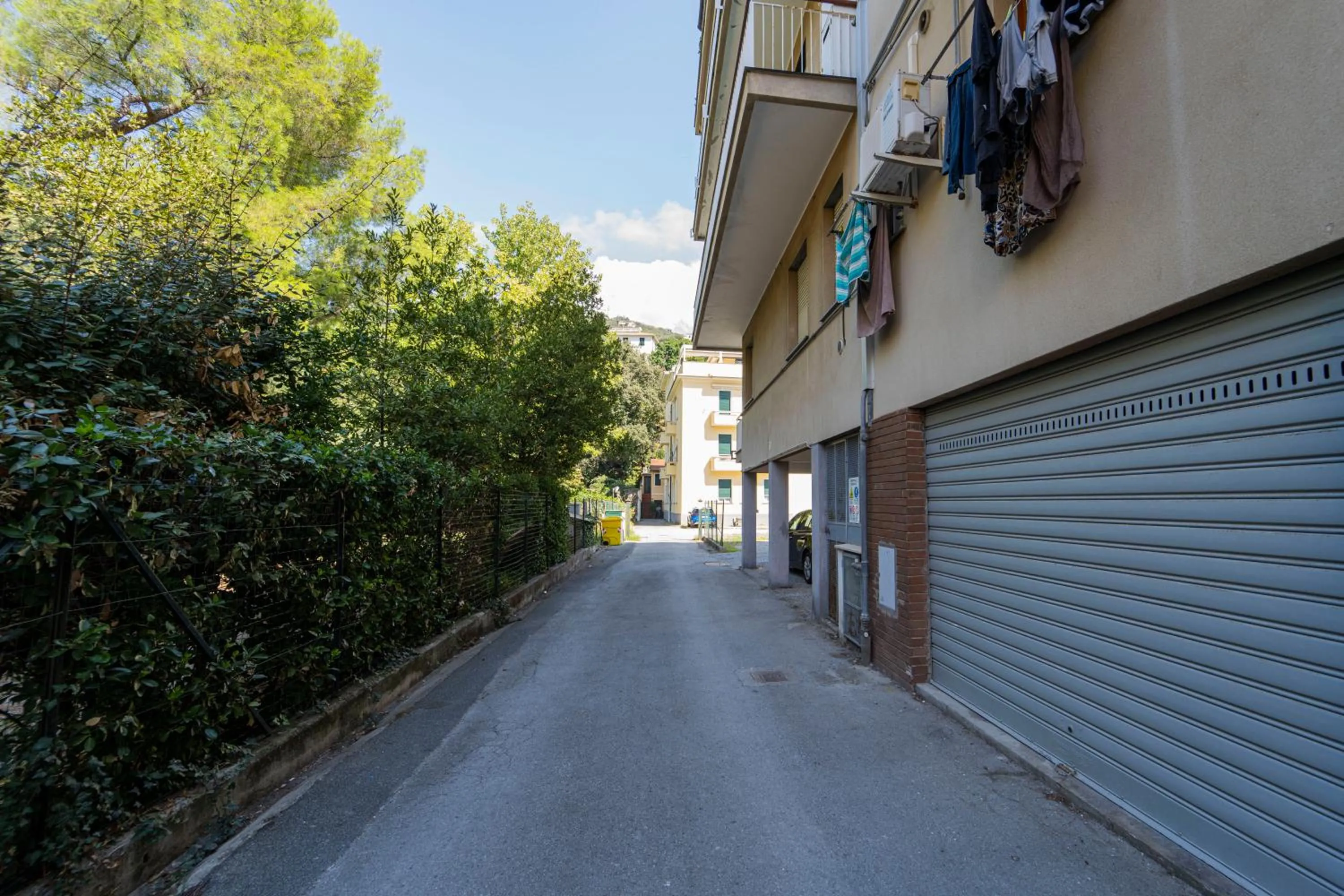 Neighbourhood in 194 - A casa di Andrea, Cavi di Lavagna a soli 80metri dal mare - PARCHEGGIO PRIVATO SOLO PER AUTO DI DIMENSIONI RIDOTTE O MOTO