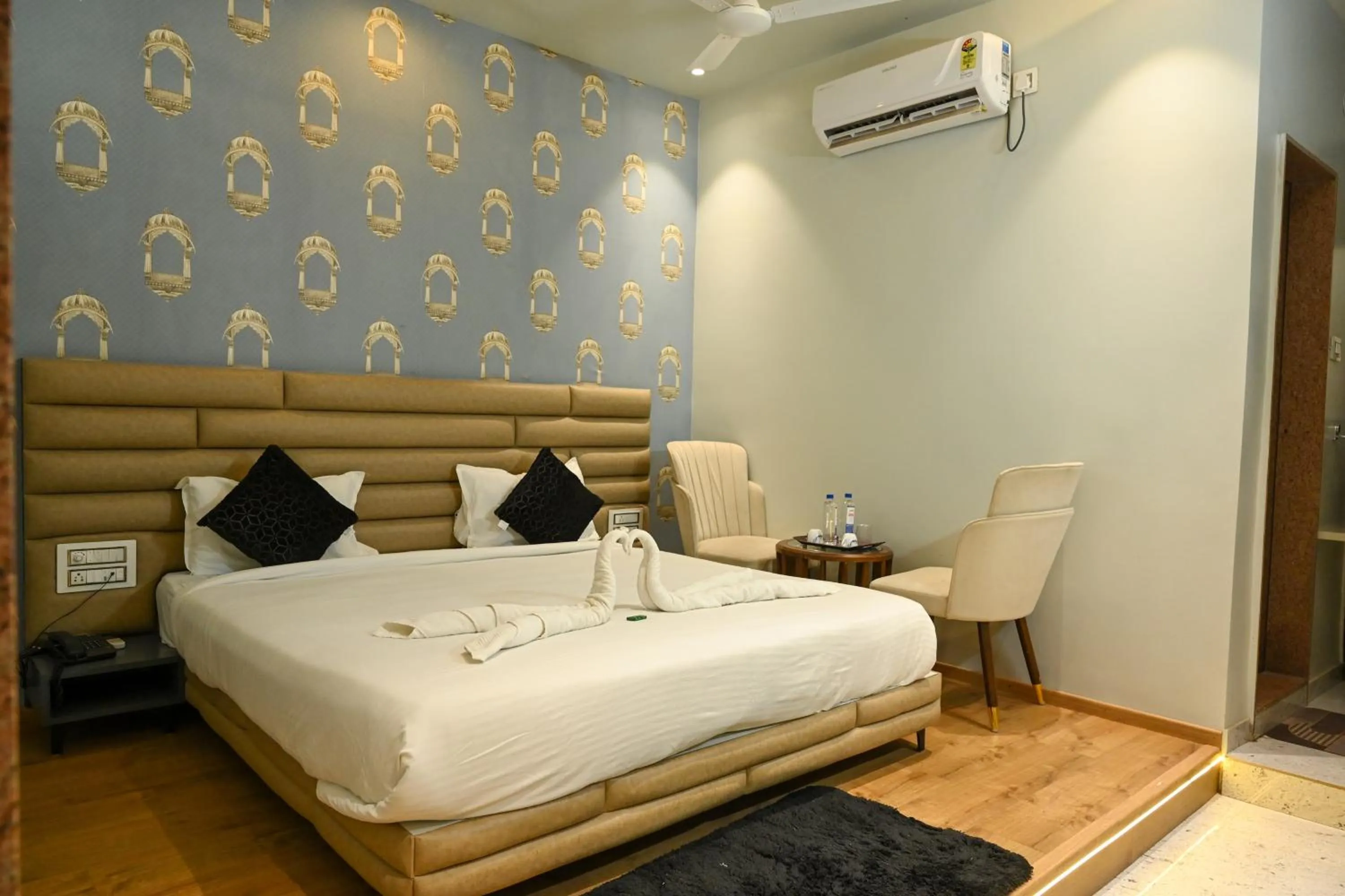 Bed in Dnyanprabha Executive