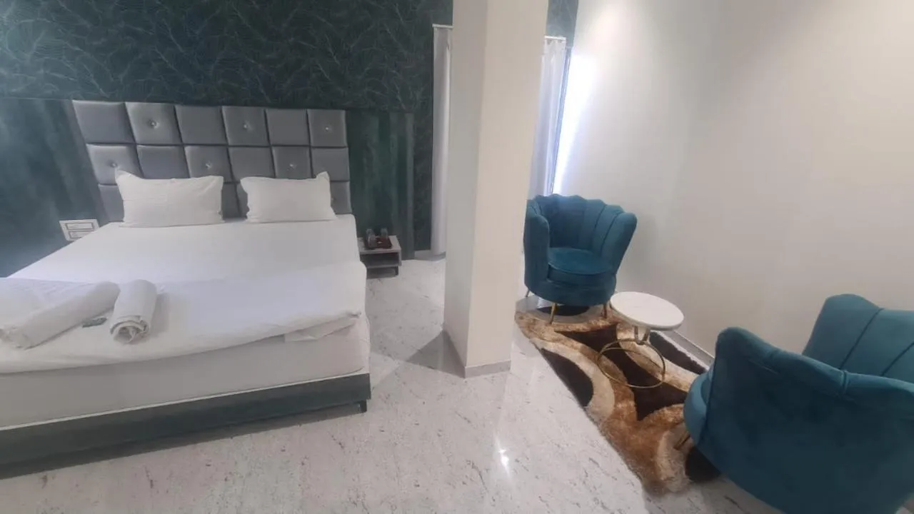 Bed in Dnyanprabha Executive