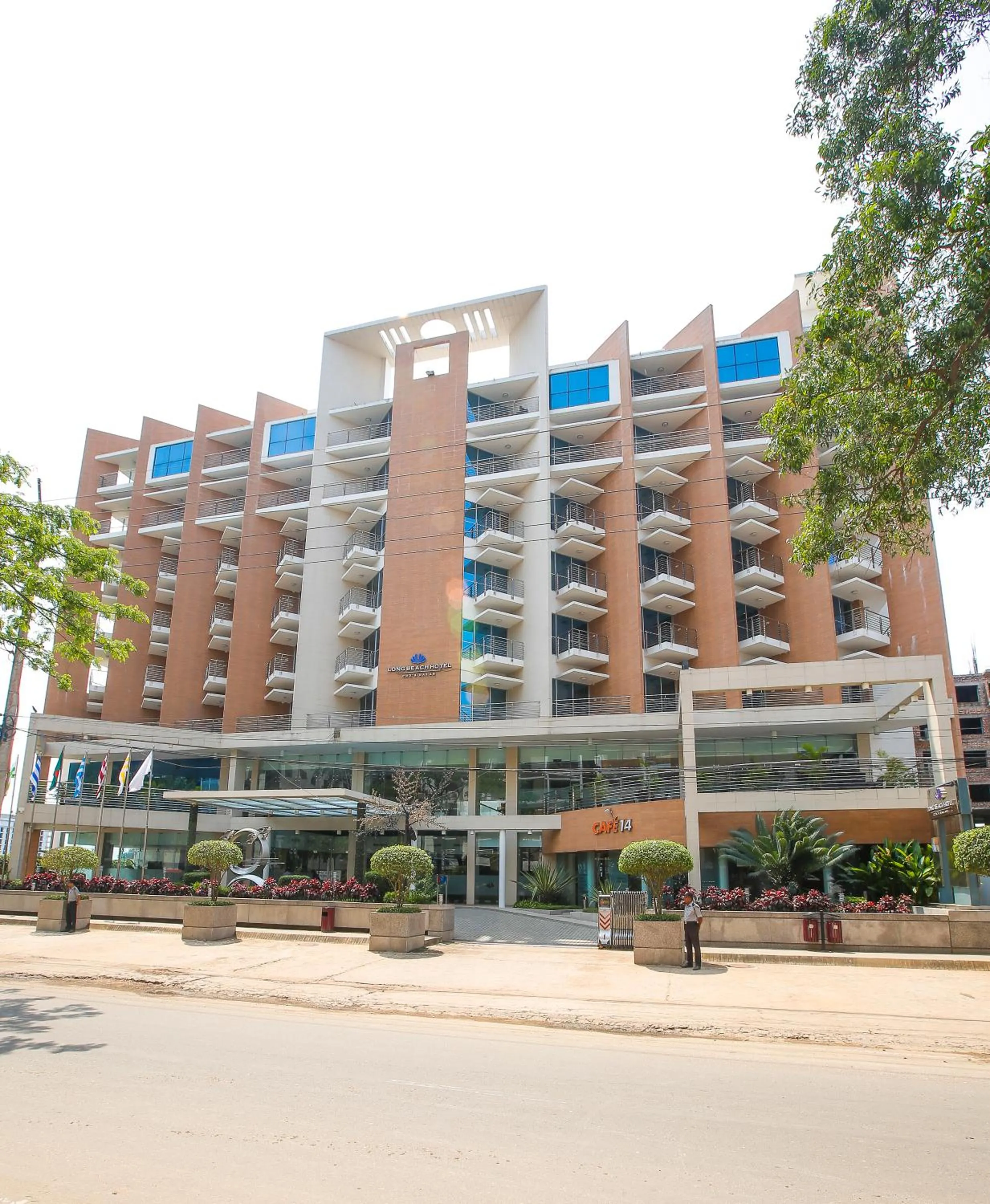 Property building in Long Beach Hotel