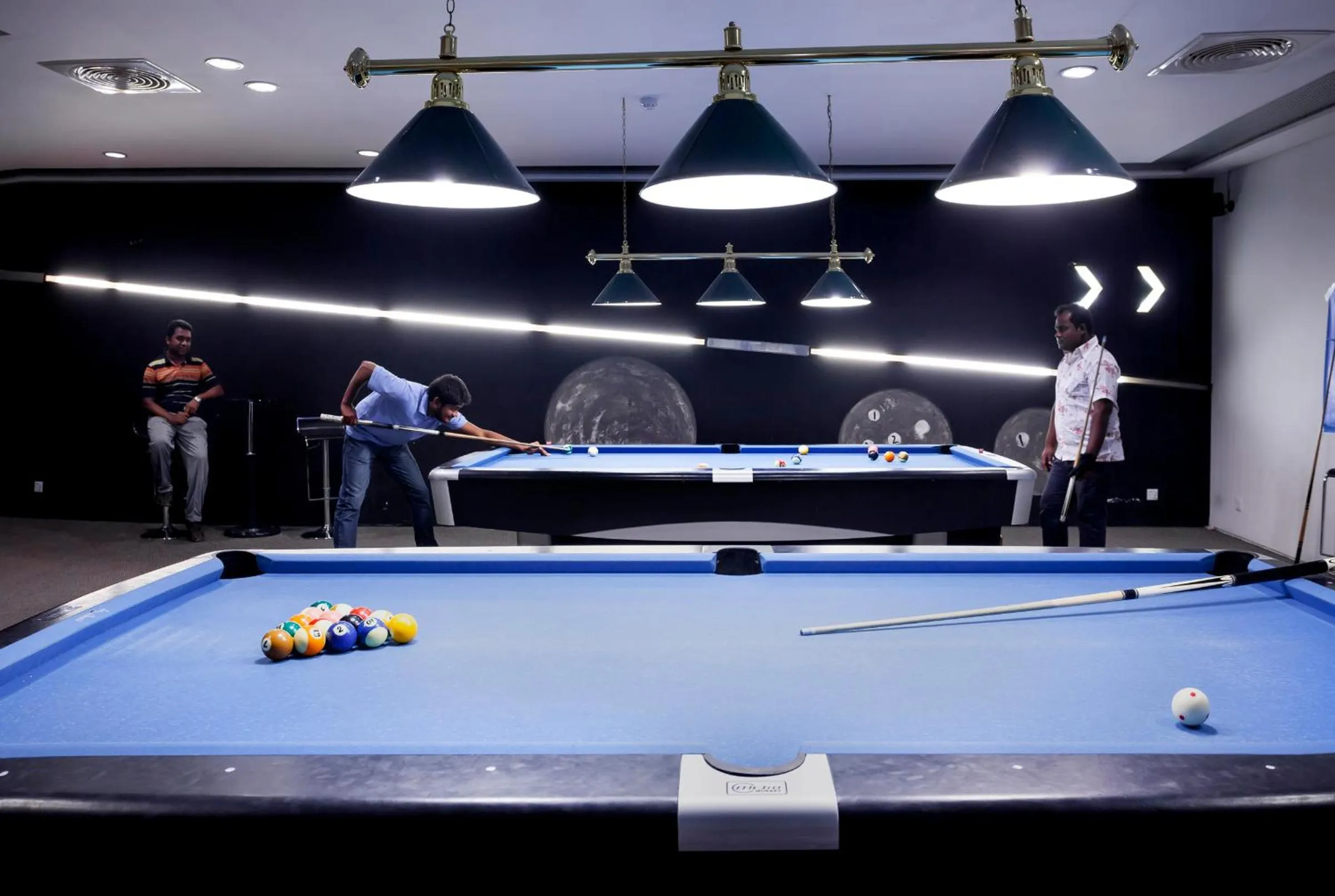 Billiard in Long Beach Hotel