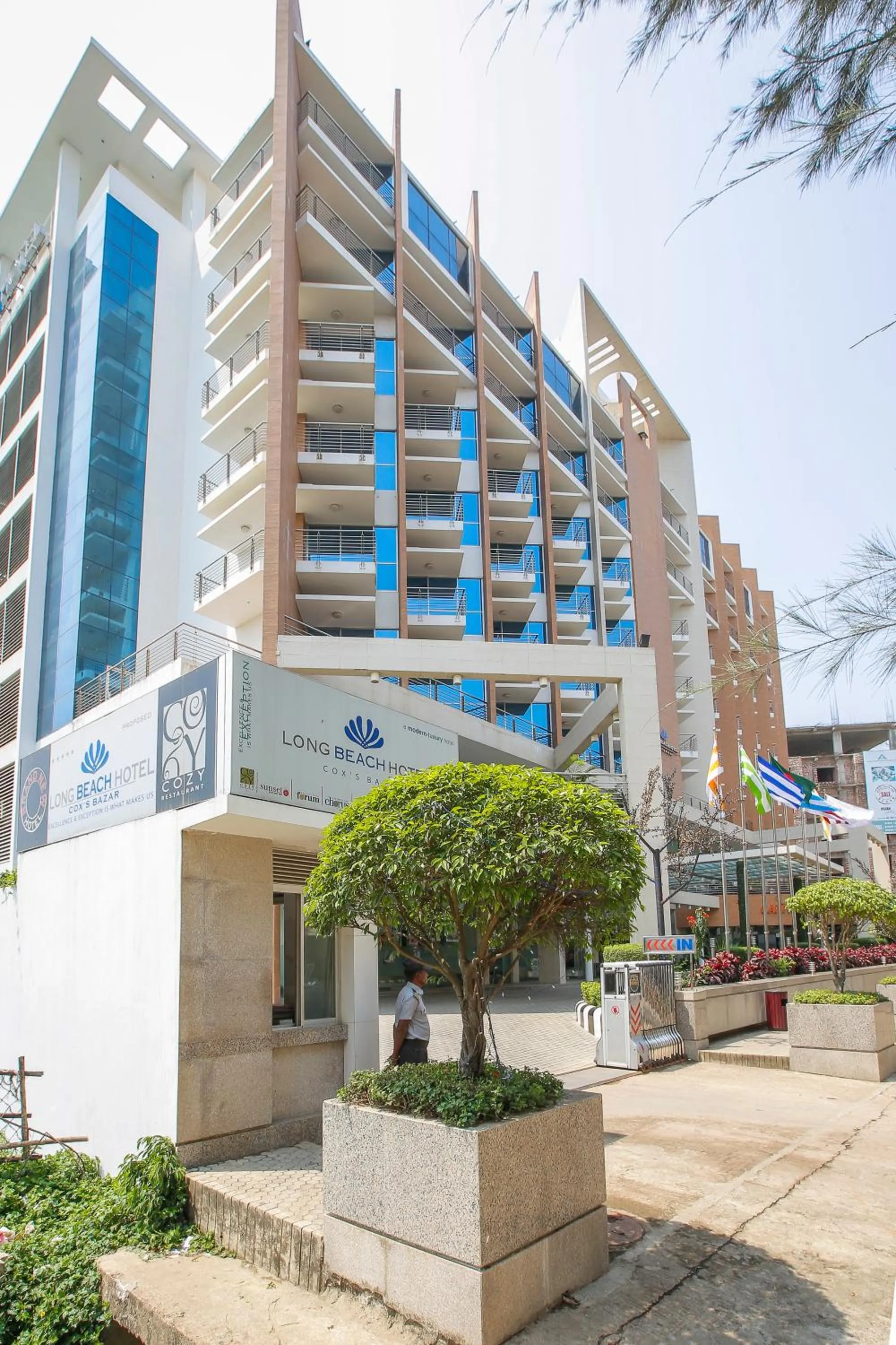 Property building in Long Beach Hotel