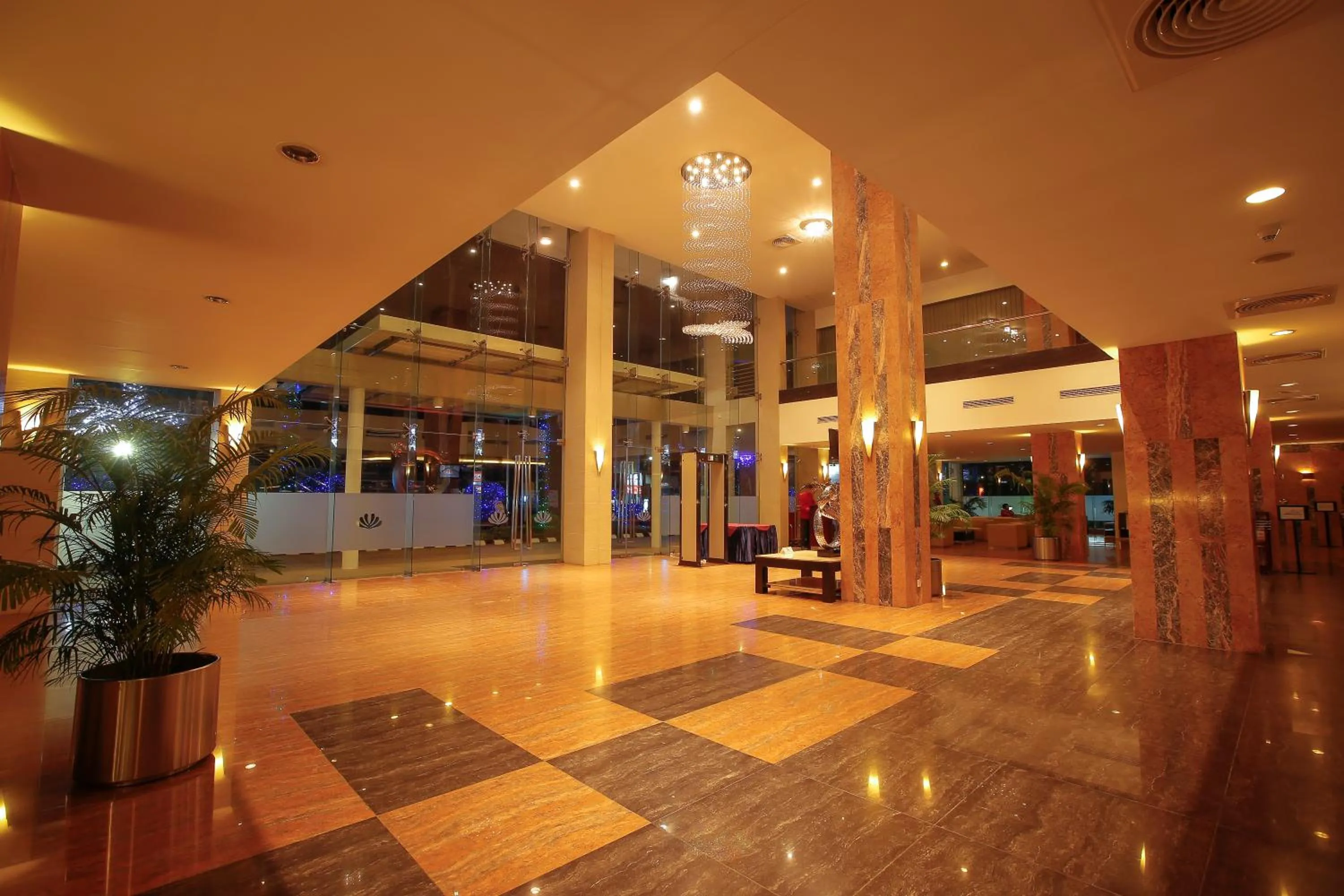 Lobby or reception in Long Beach Hotel