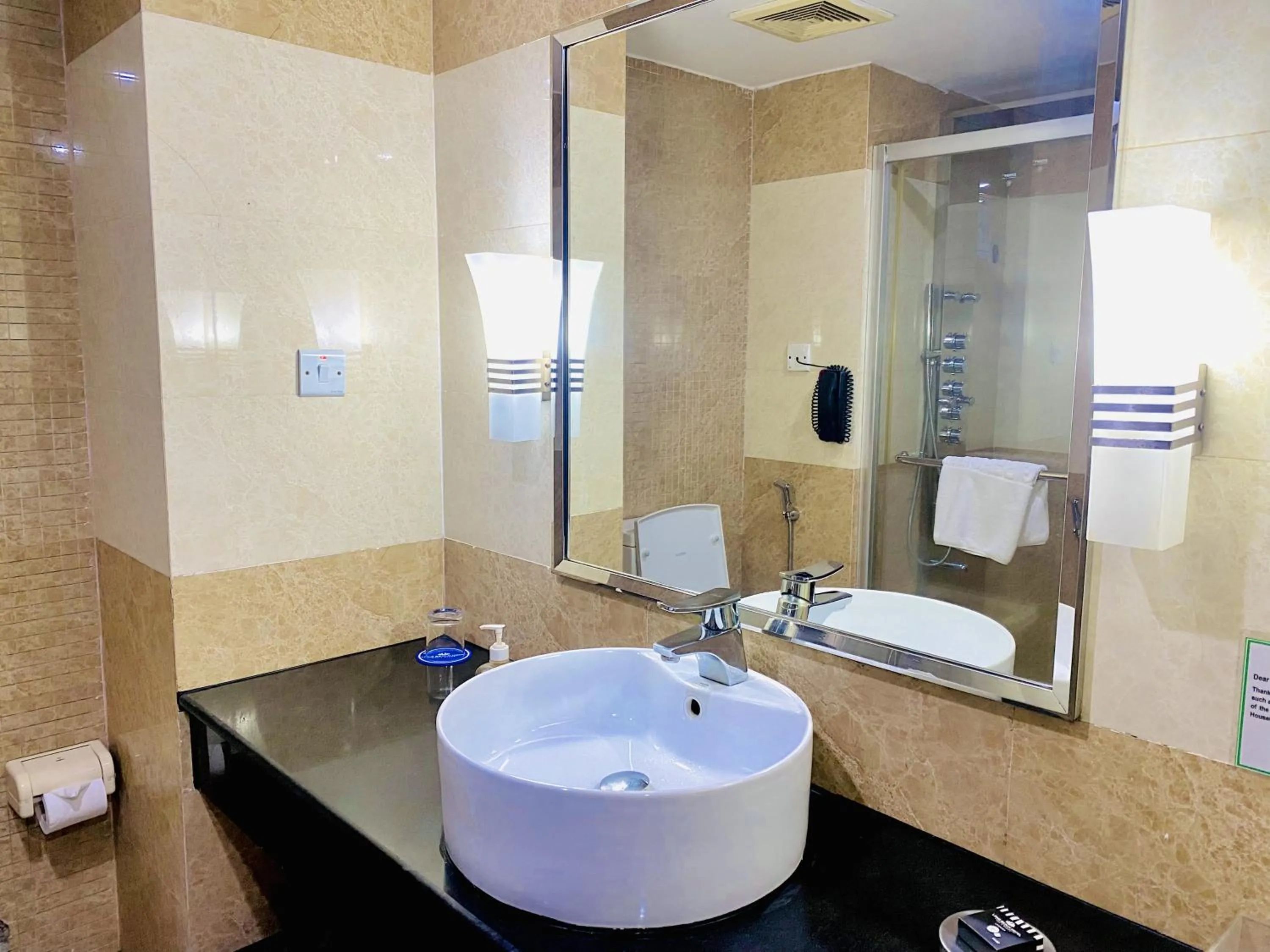 Bathroom in Long Beach Hotel