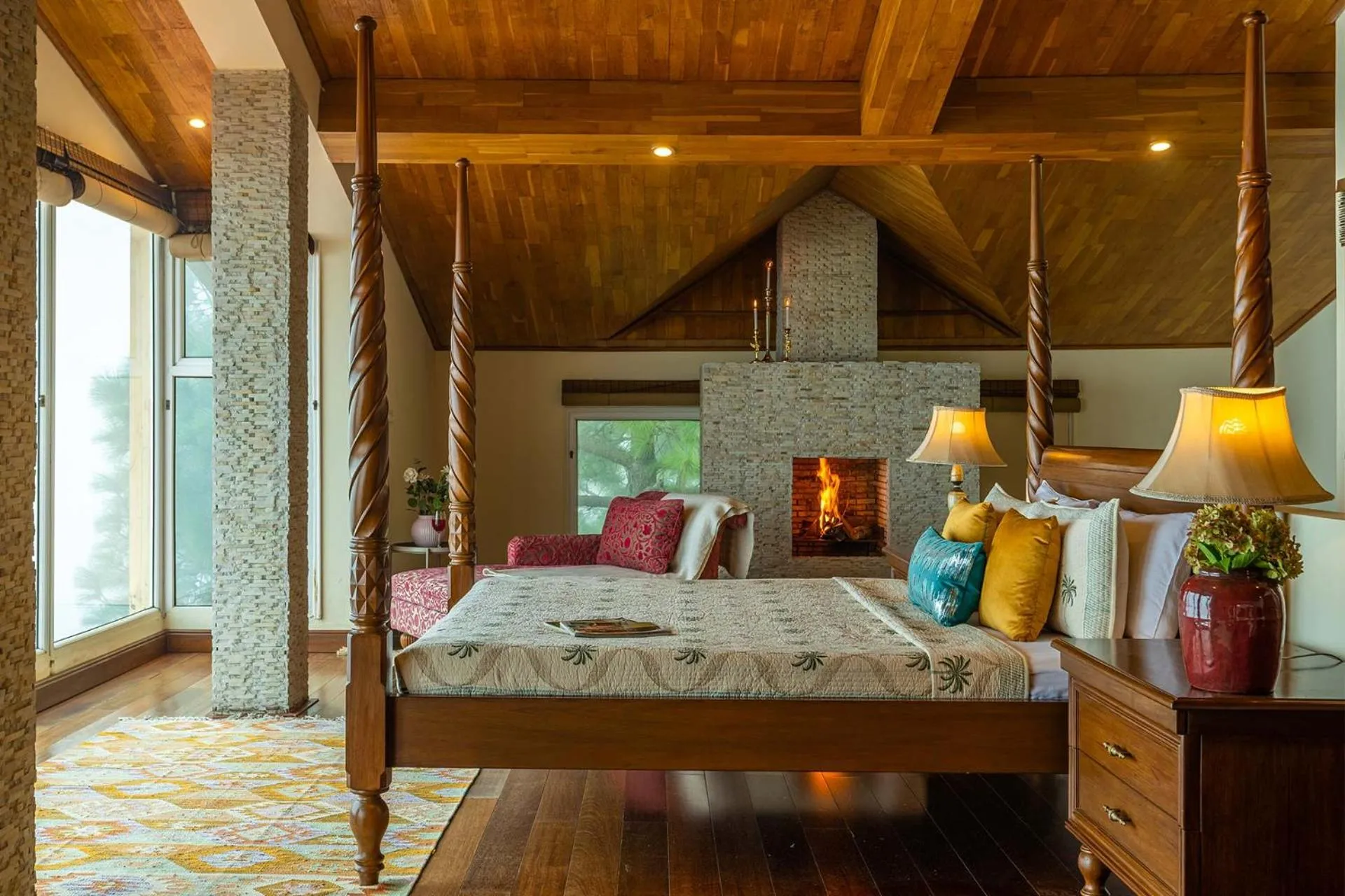 Photo of the whole room, Bed in StayVista at Ludlow House Luxury Villa with Lawn & Fireplace at Mall Road