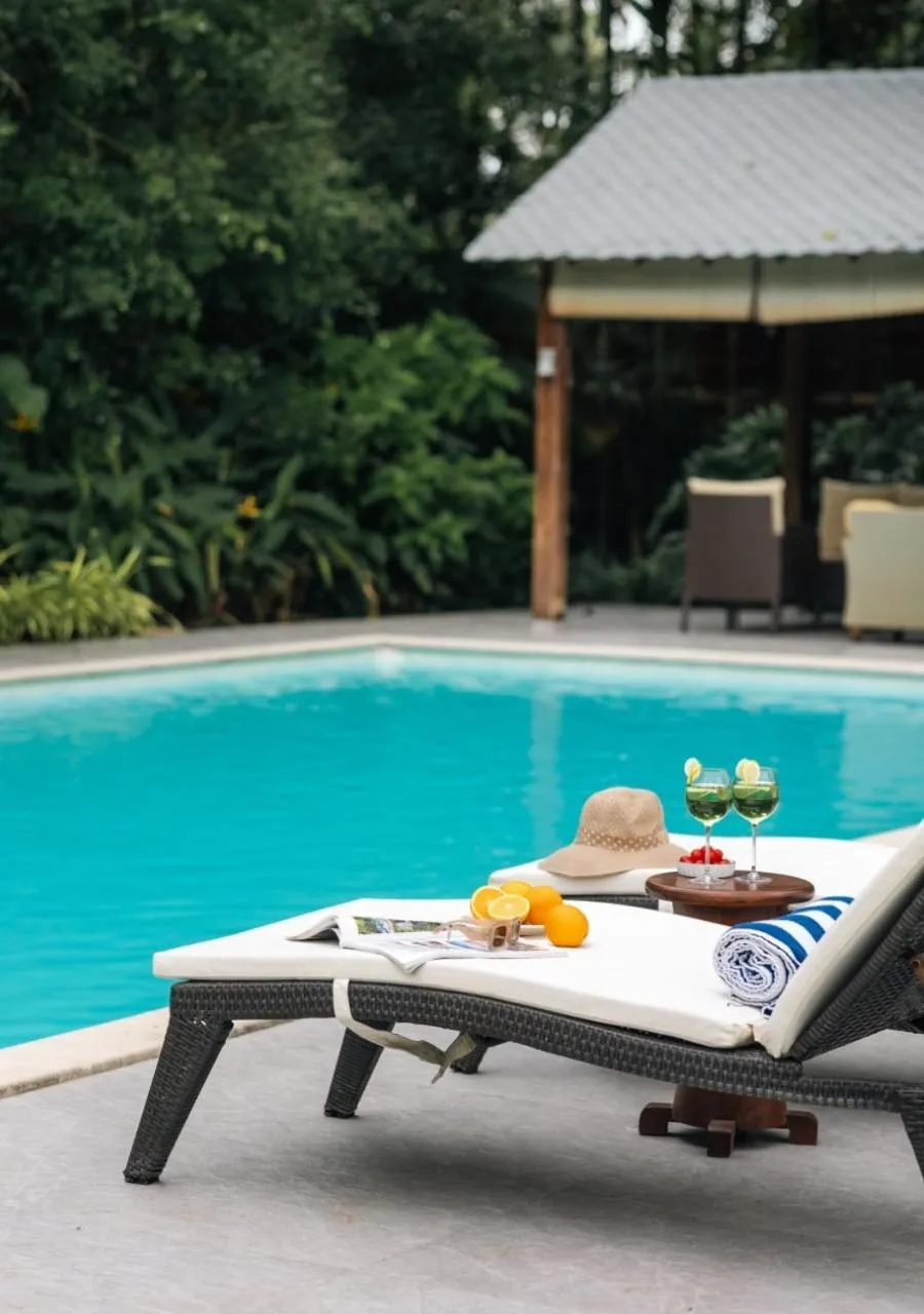 Swimming pool in LohonoStays Villa Lani