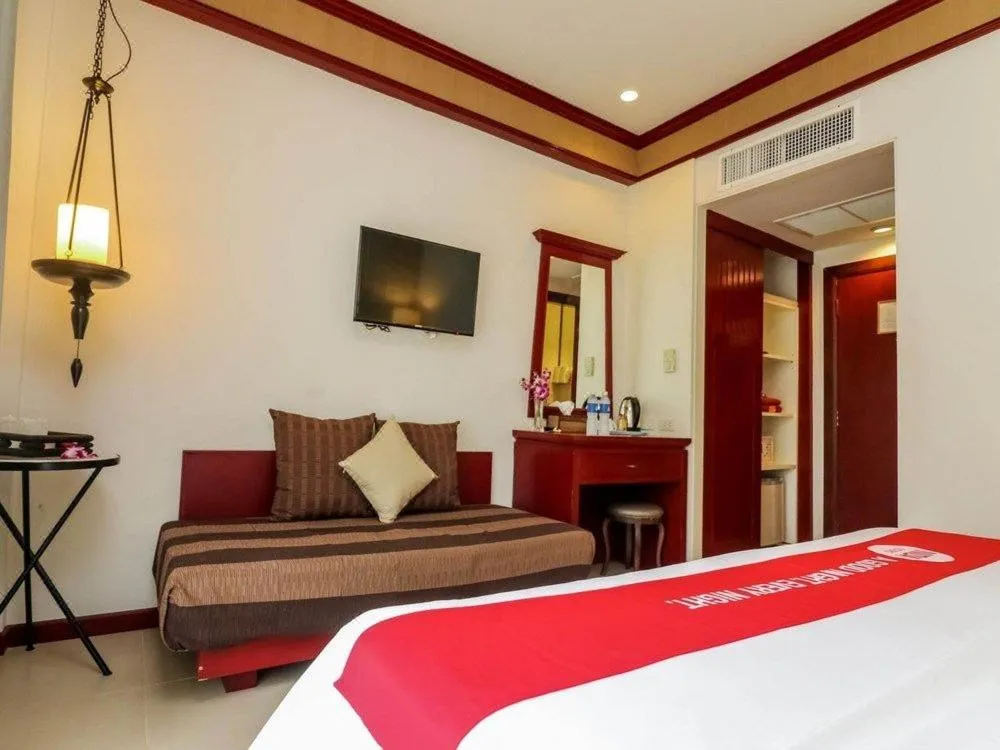 Bedroom, Bed in THE TOP PATONG RESORT.