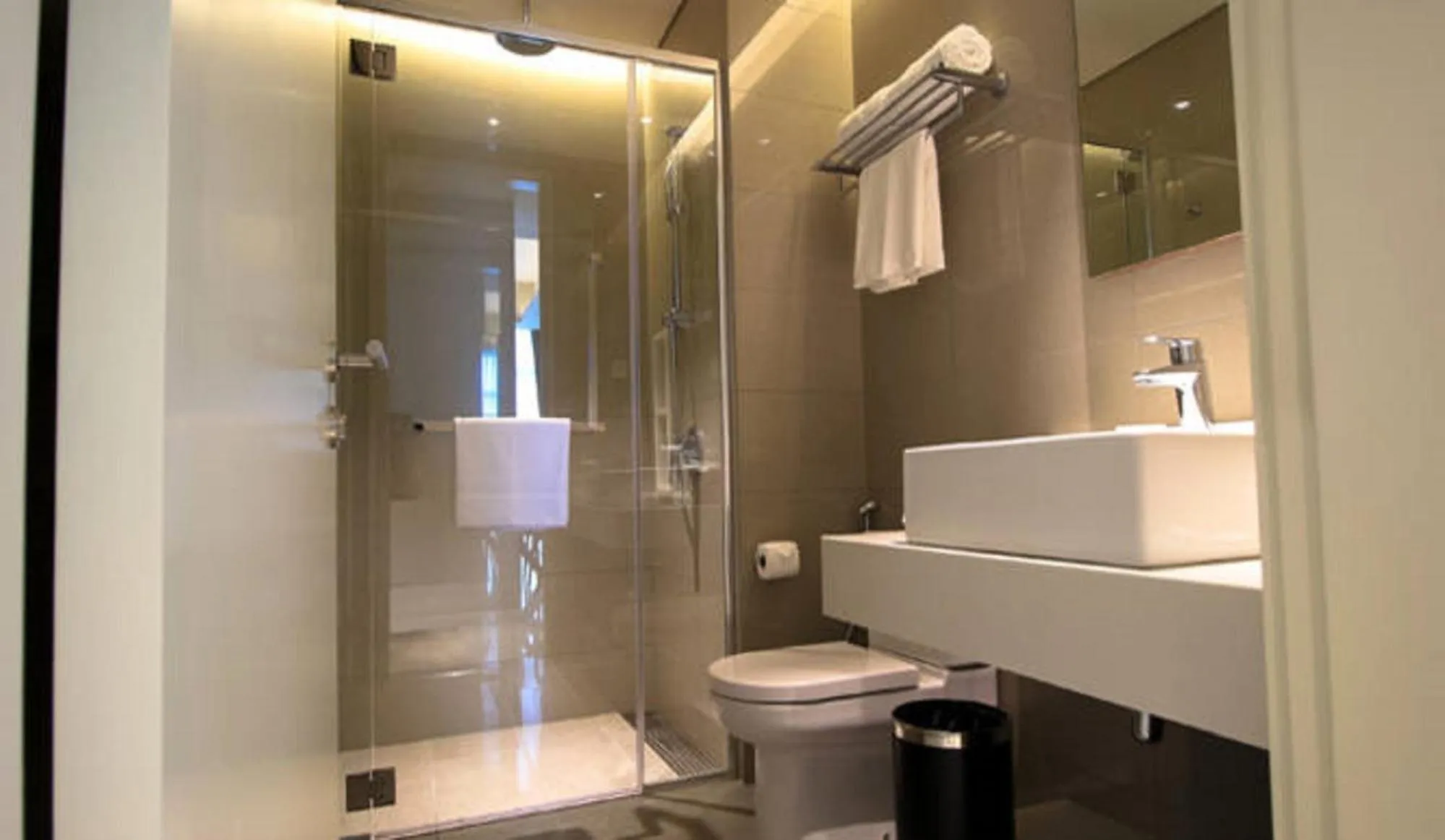 Shower in Tribeca Serviced Hotel by Millennium