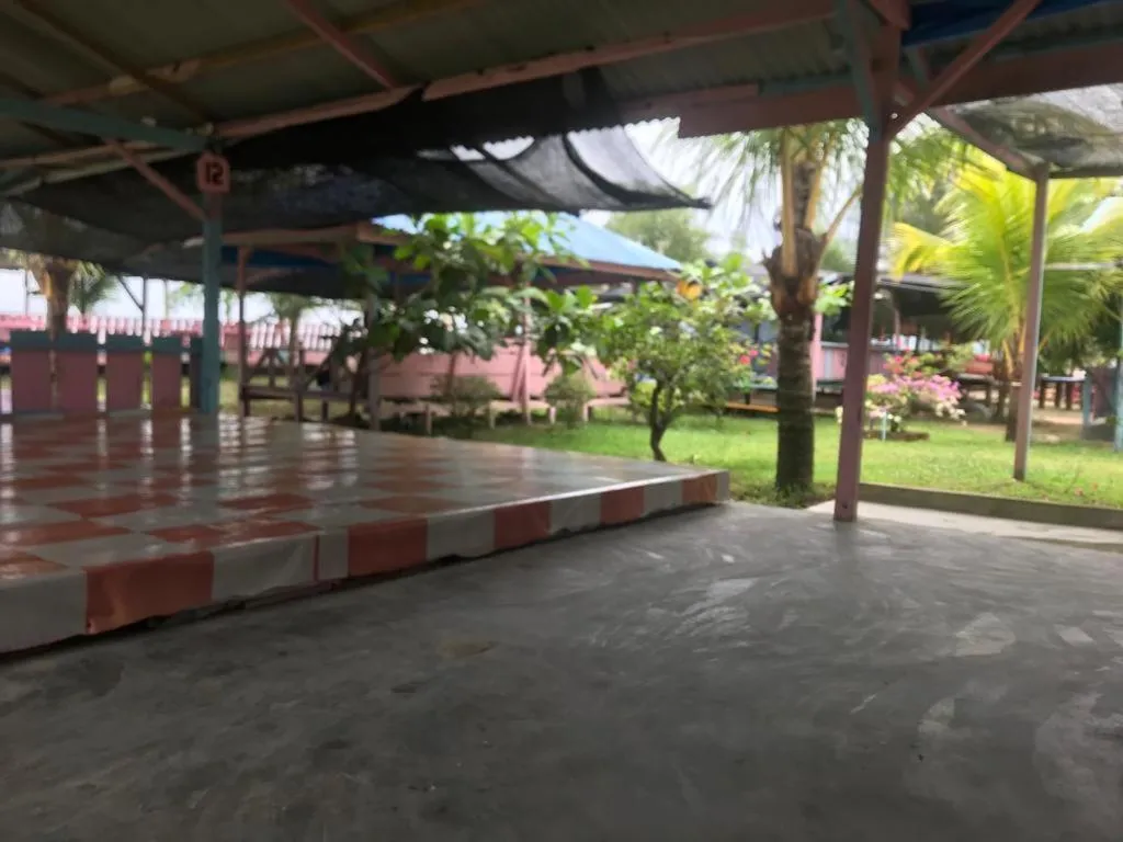 Garden in GRAND PANDAN HOTEL