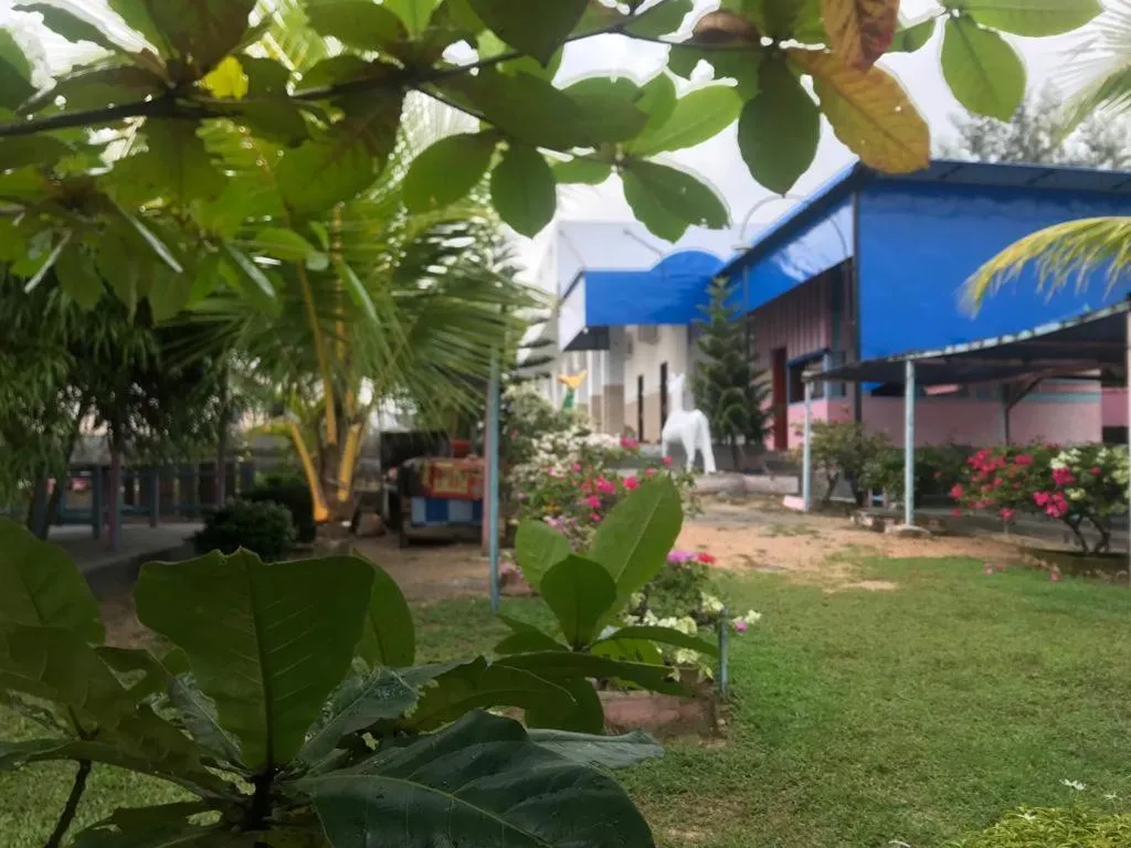 Garden in GRAND PANDAN HOTEL