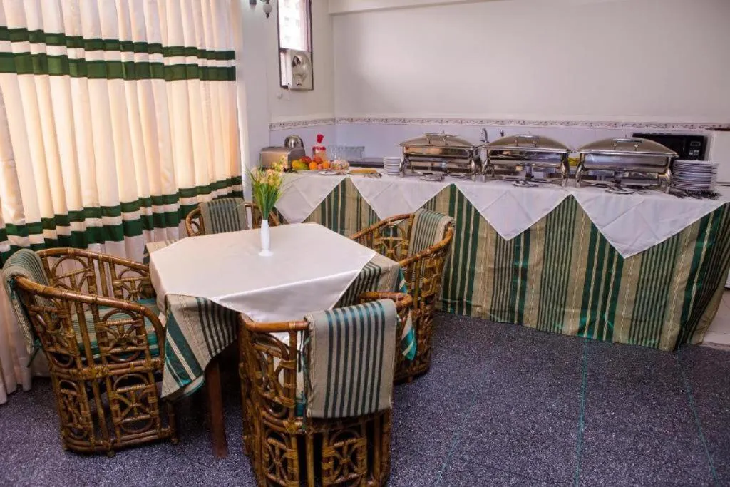 Meridian Hotel & Restaurant