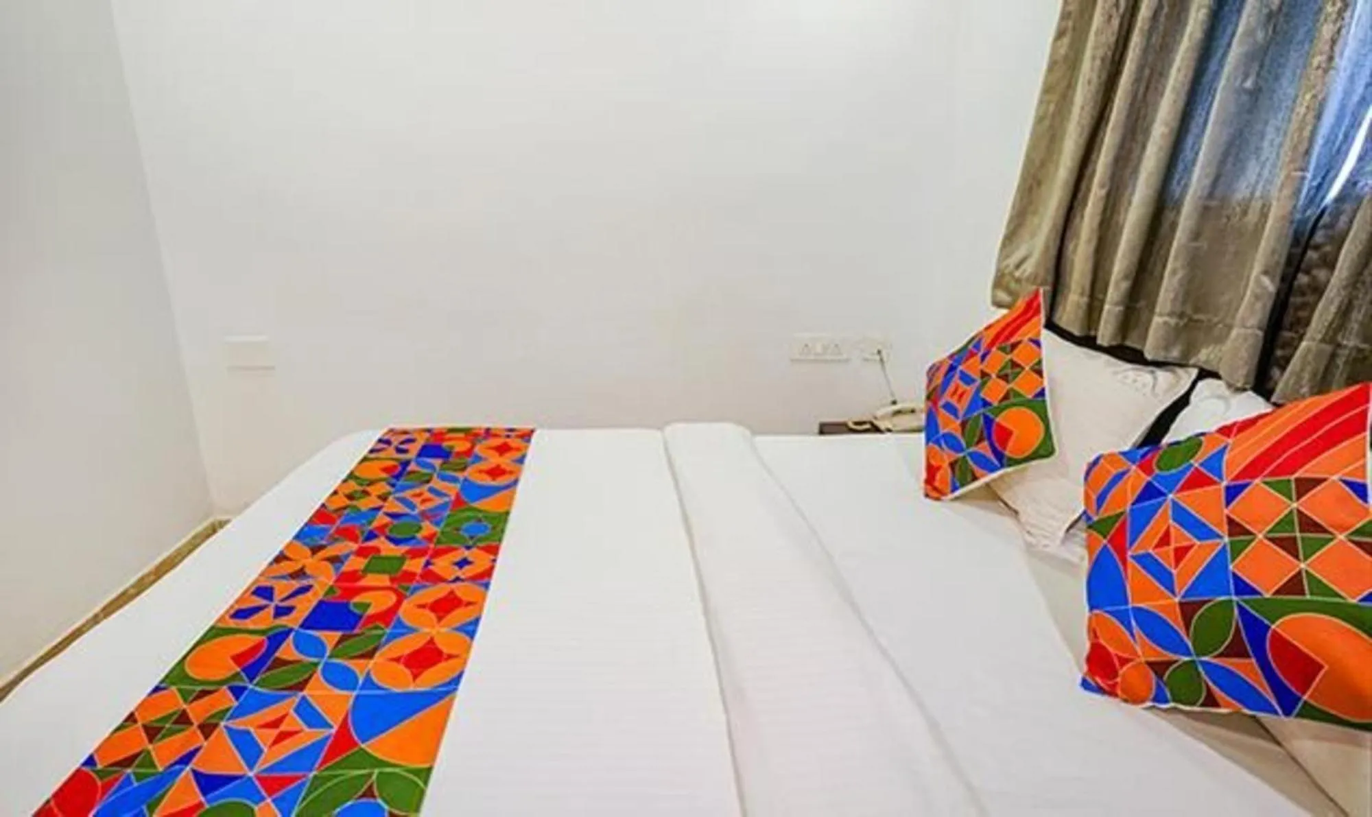 Bed in FabHotel Earth - Nr Guindy Industrial Estate
