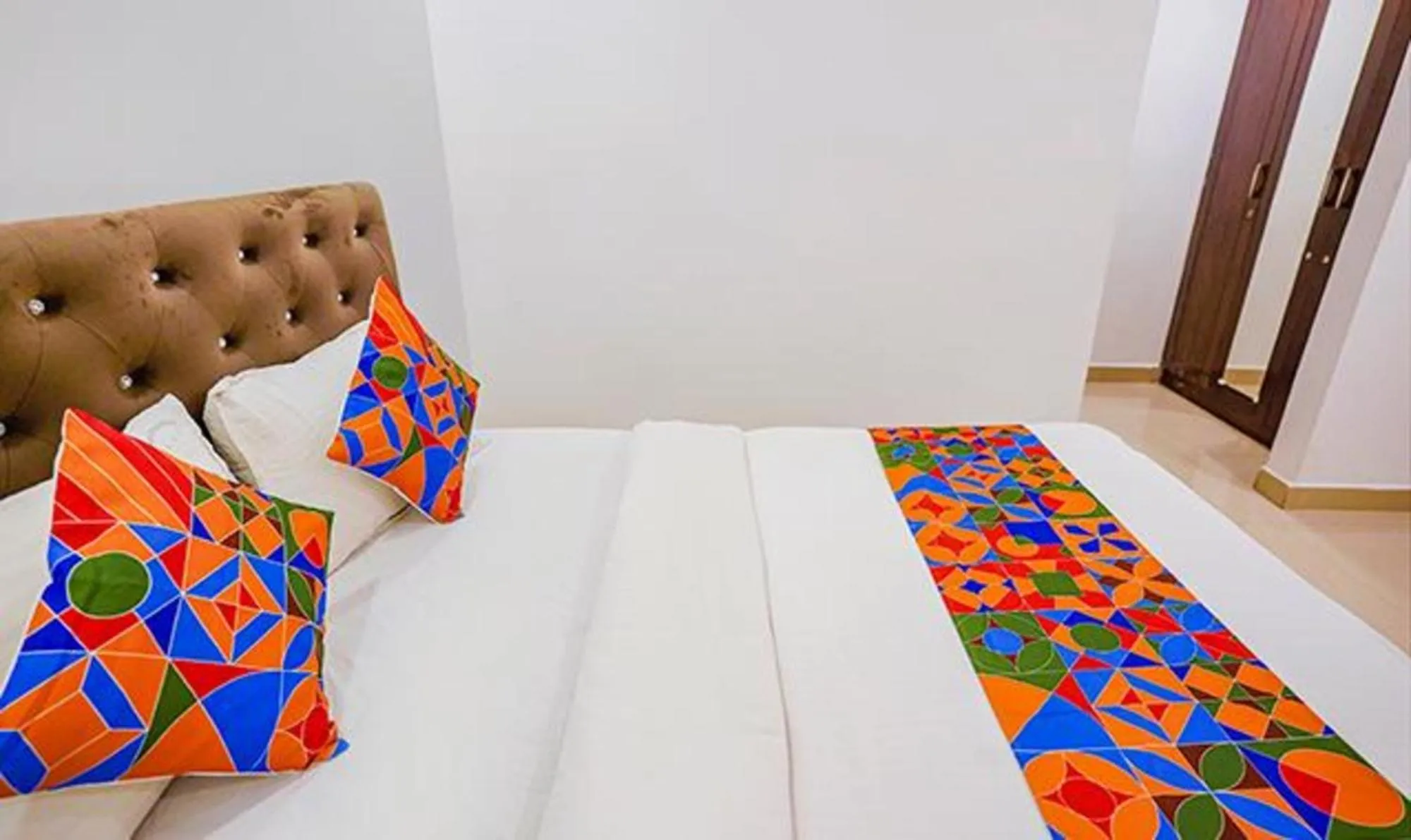 Bed in FabHotel Earth - Nr Guindy Industrial Estate